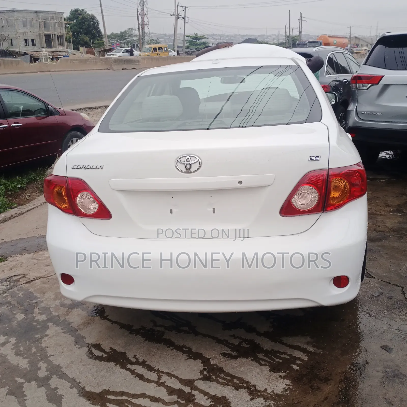 Toyota Corolla 2011 White