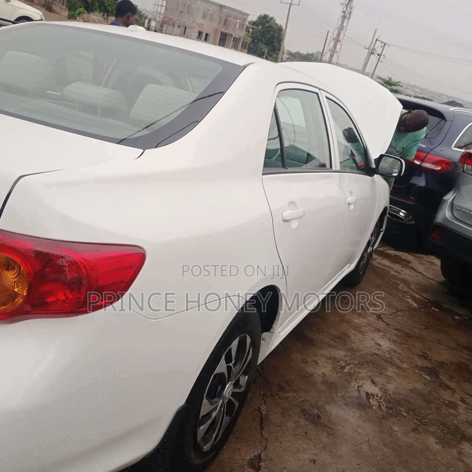 Toyota Corolla 2011 White