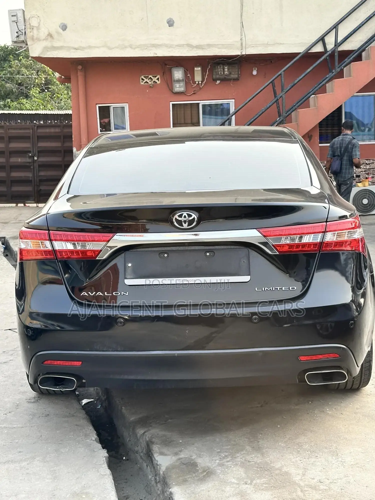 Toyota Avalon Limited Sedan FWD (3.5L 6cyl 6A) 2013 Black