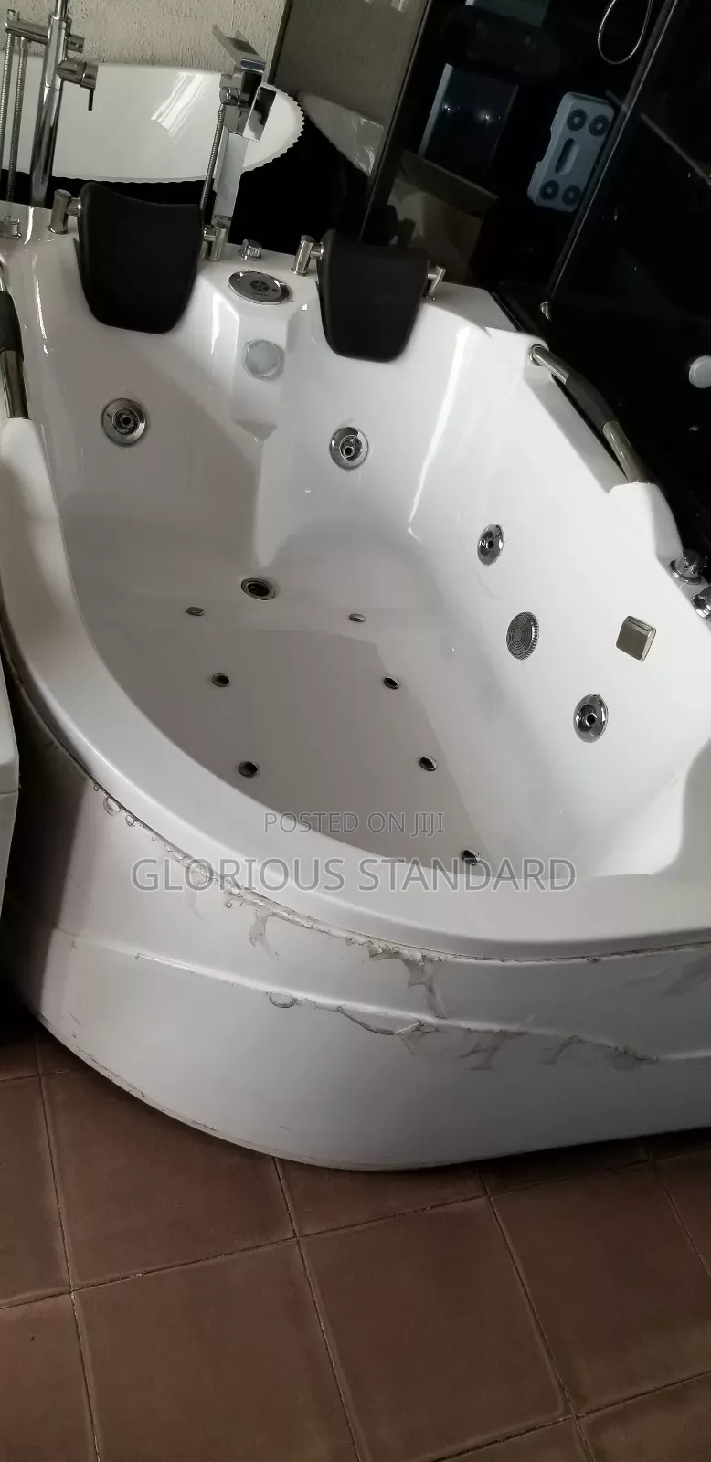 White Double Curve Jacuzzi Bathtub 180x120 Cm