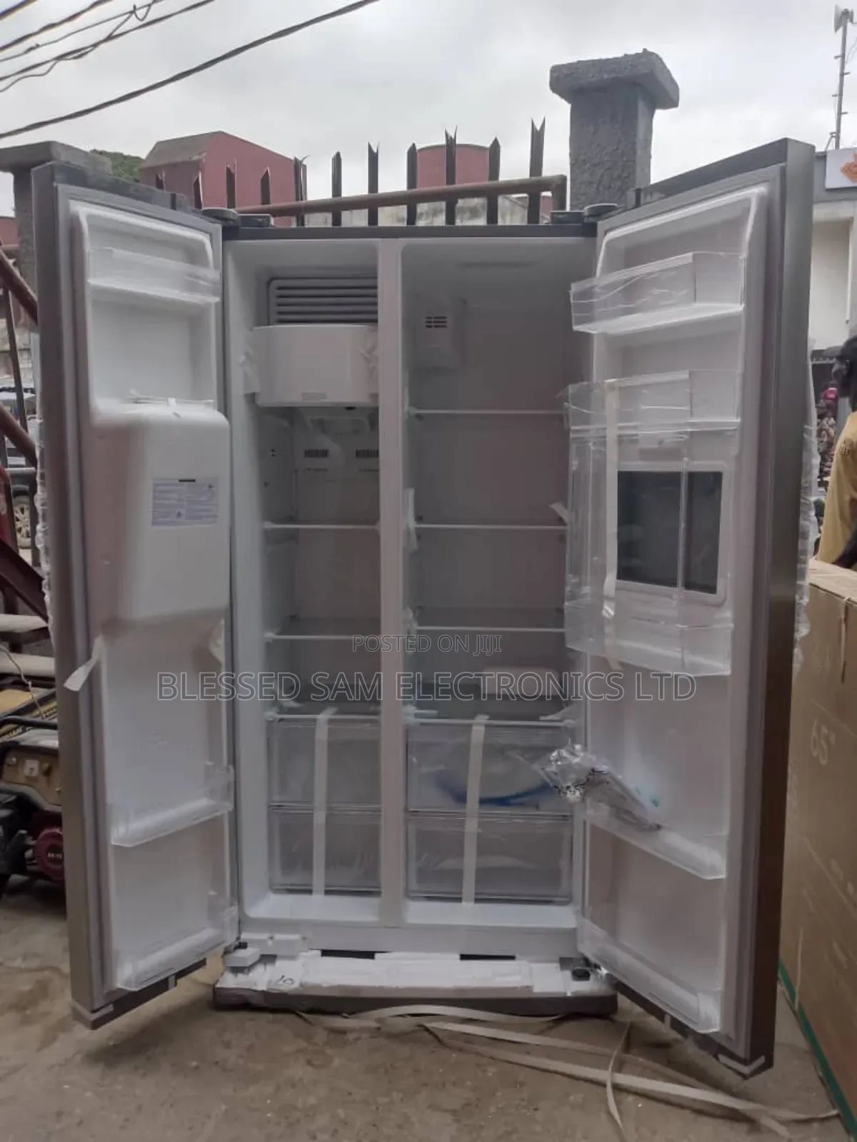 Midea 490 Lside By Side Fridge With Dispenser & Ice Cube Mdrs678fgfo2