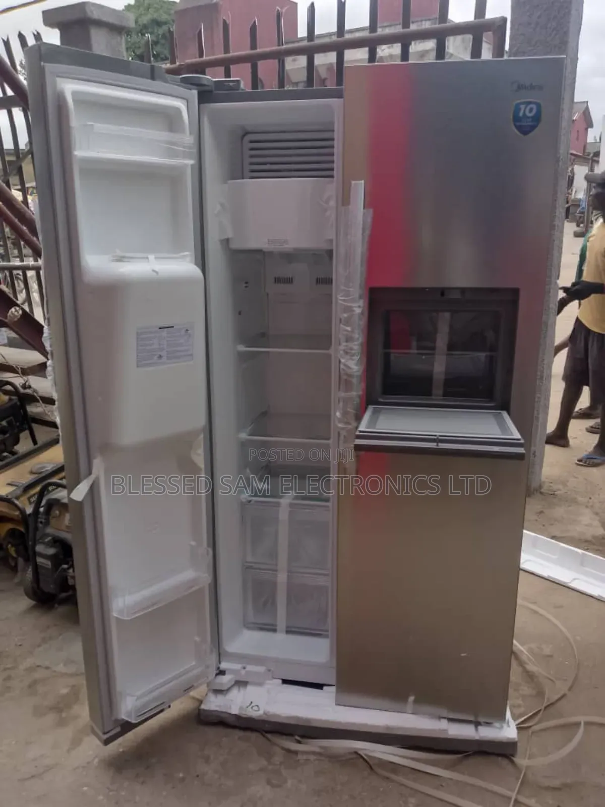 Midea 490 Lside By Side Fridge With Dispenser & Ice Cube Mdrs678fgfo2