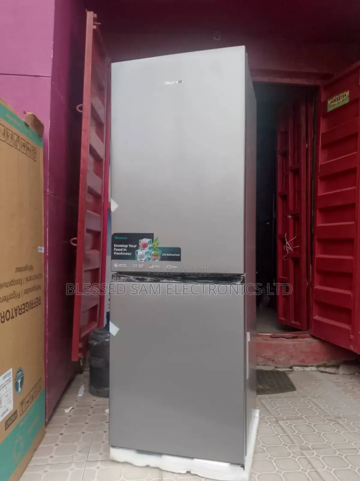 Hisense Fridge 225 L Bottom Freezer 100% Freezing ( Fridge & Freezer