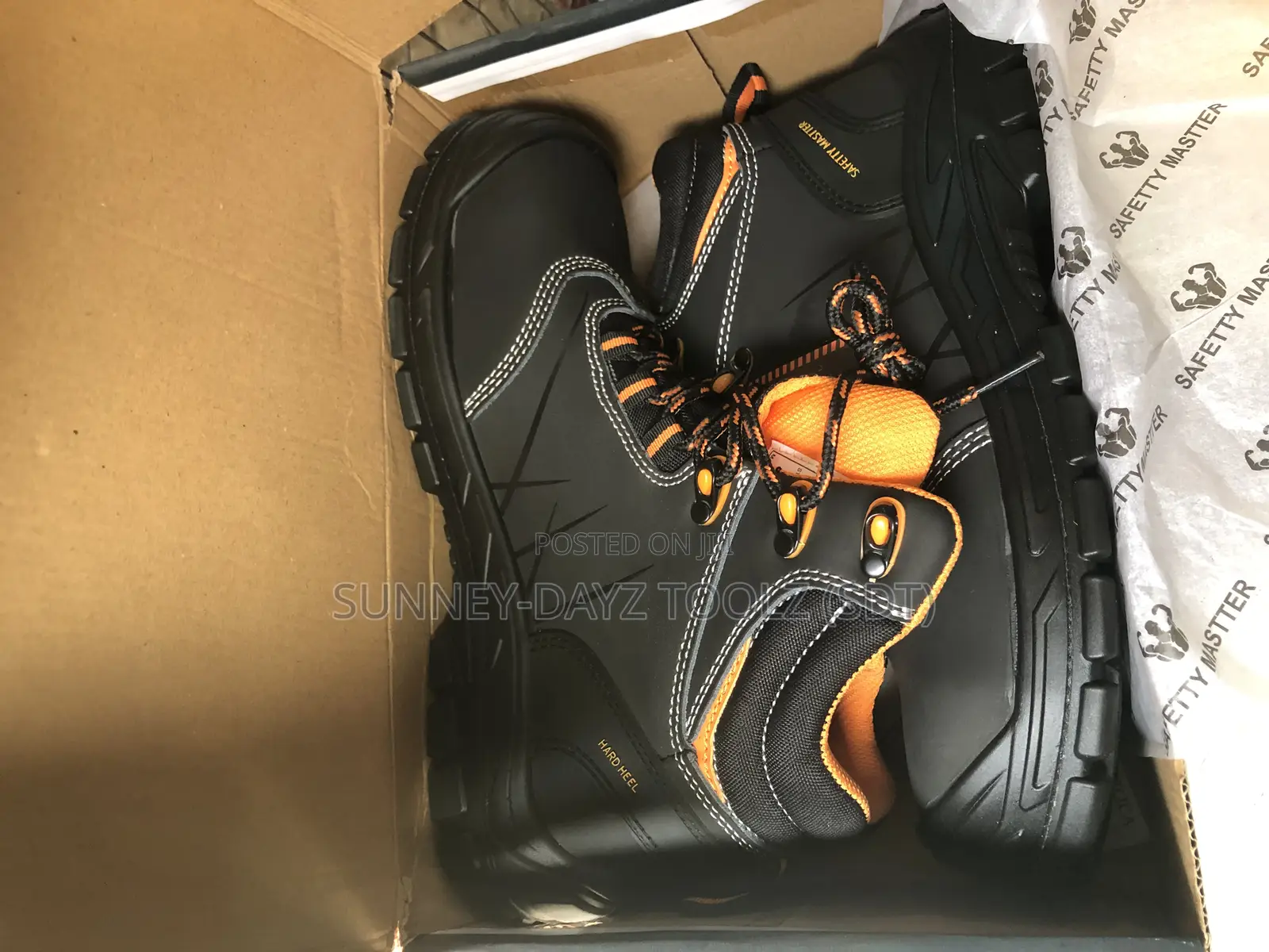 Hard Heel Boot