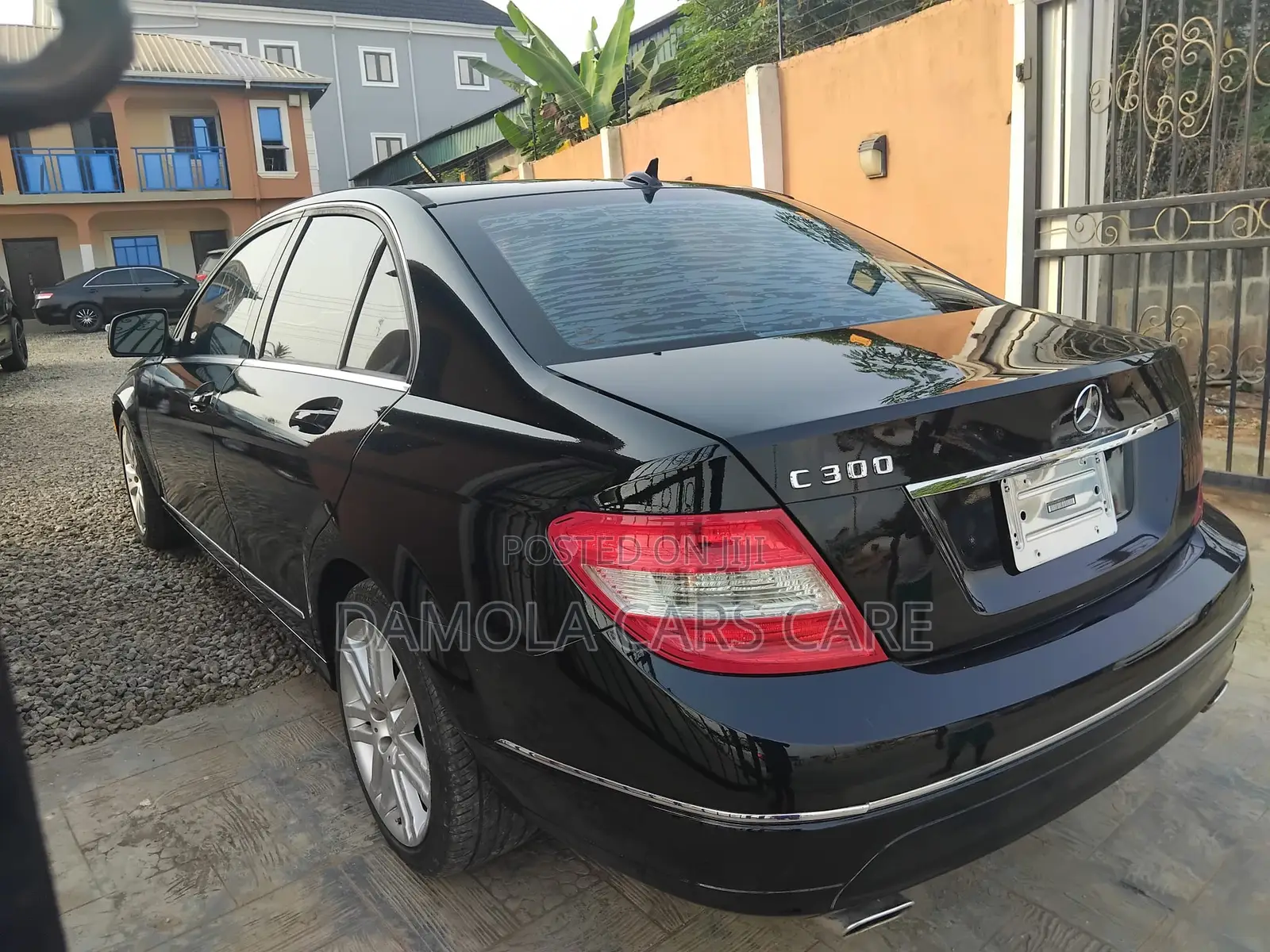 Mercedes-Benz C300 2010 Black