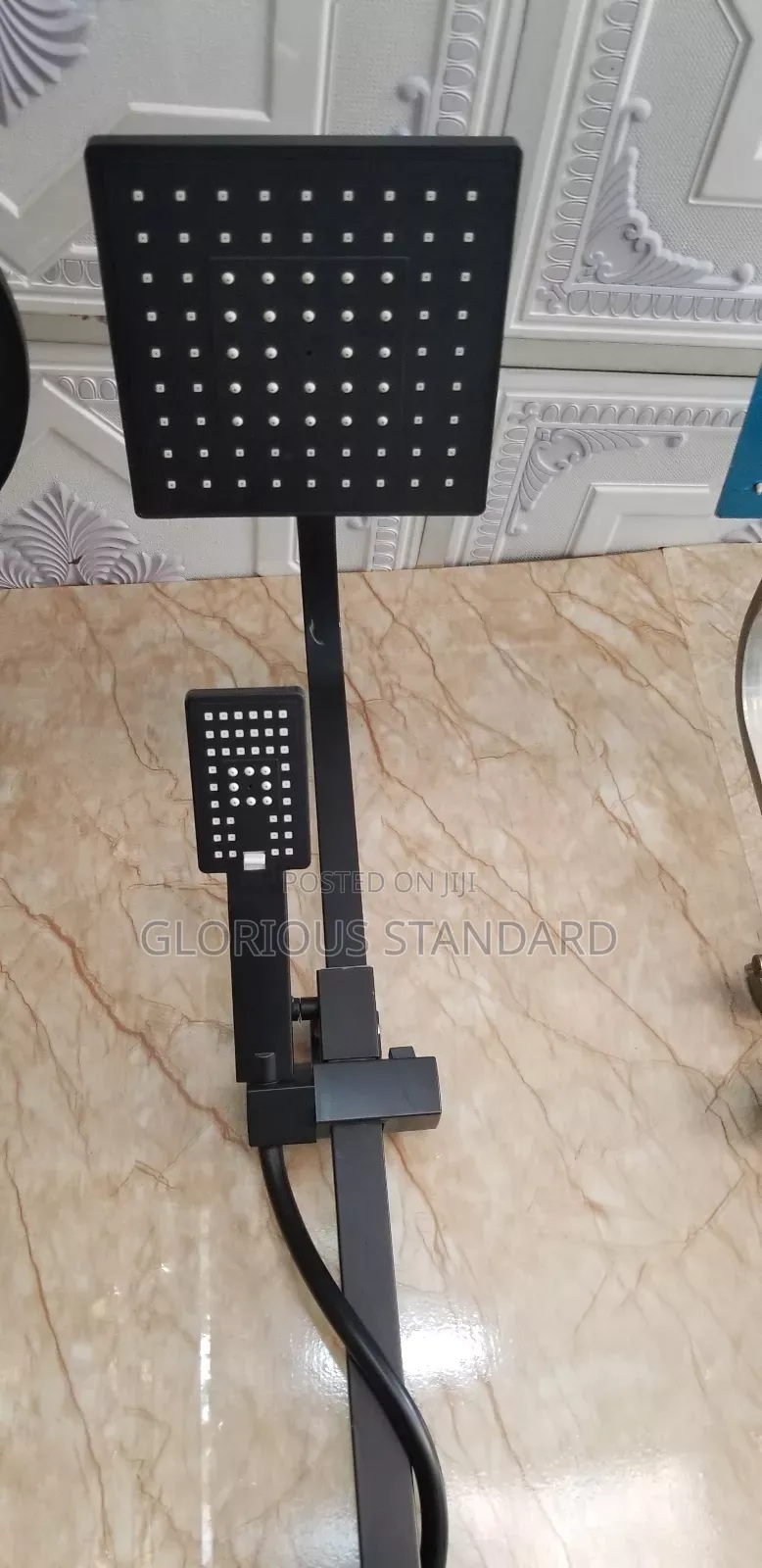 High Quality Black Standing Shower Set