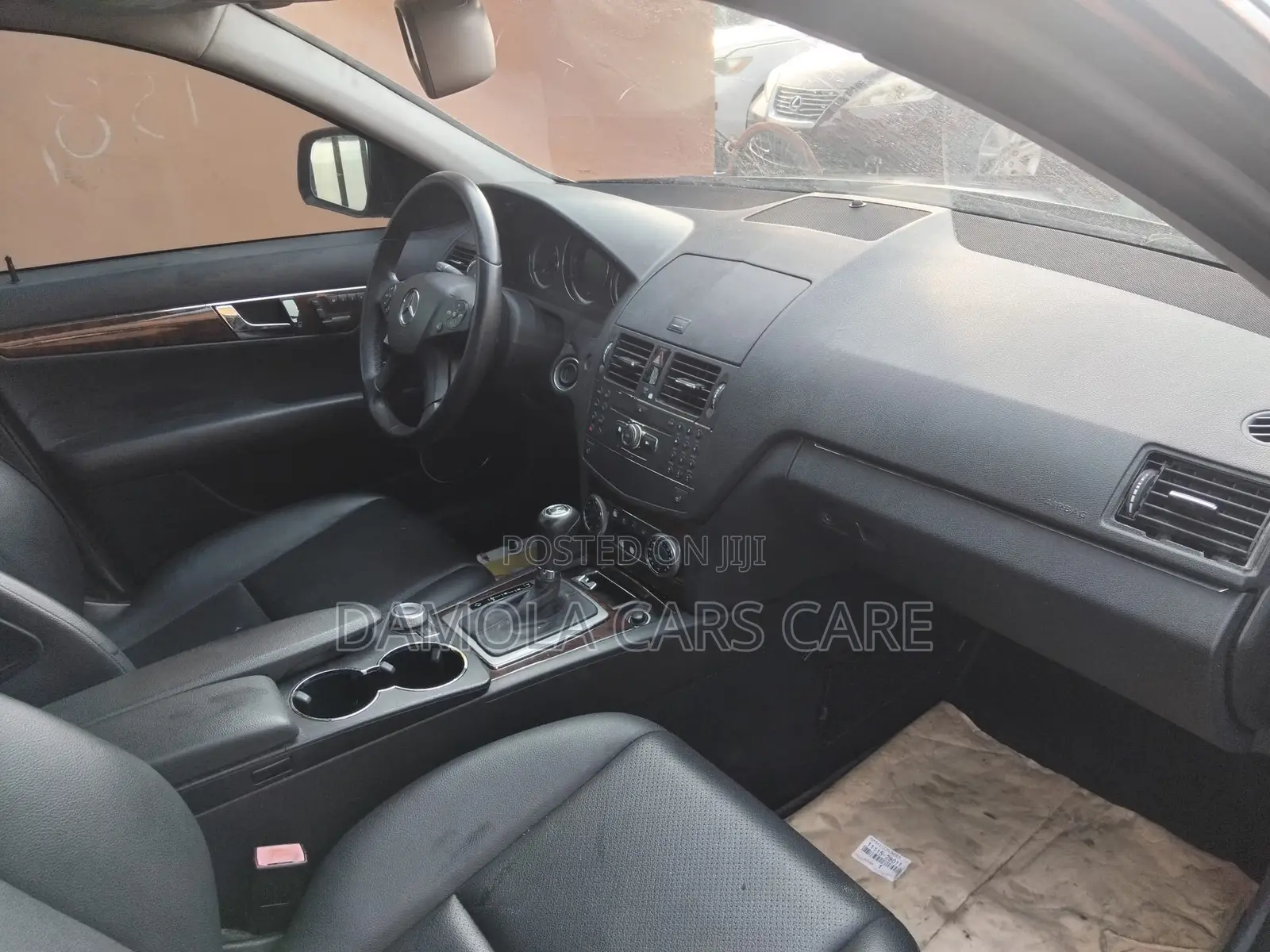 Mercedes-Benz C300 2010 Black