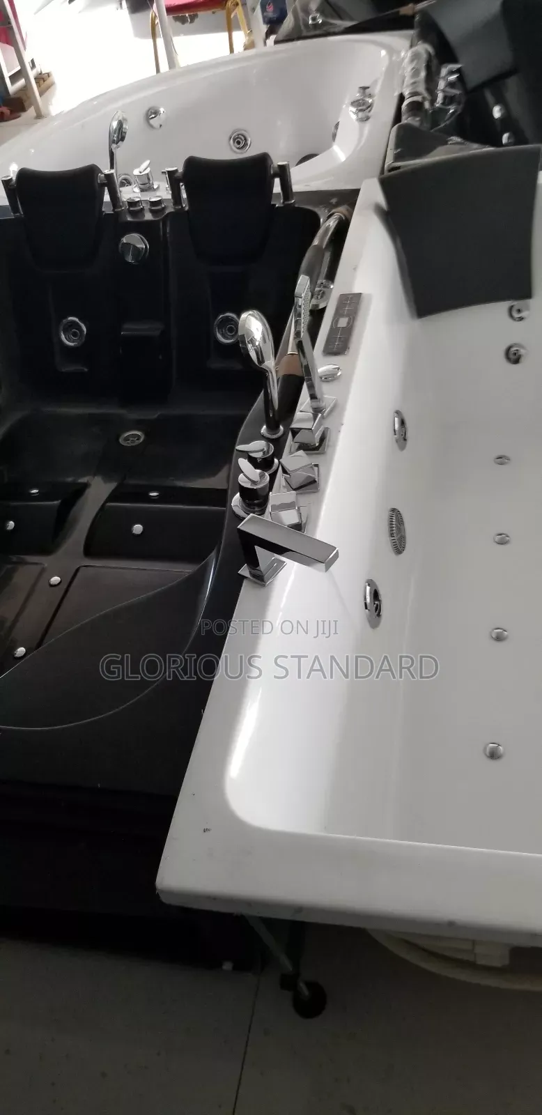 Double Square Massage Jacuzzi Bathtub