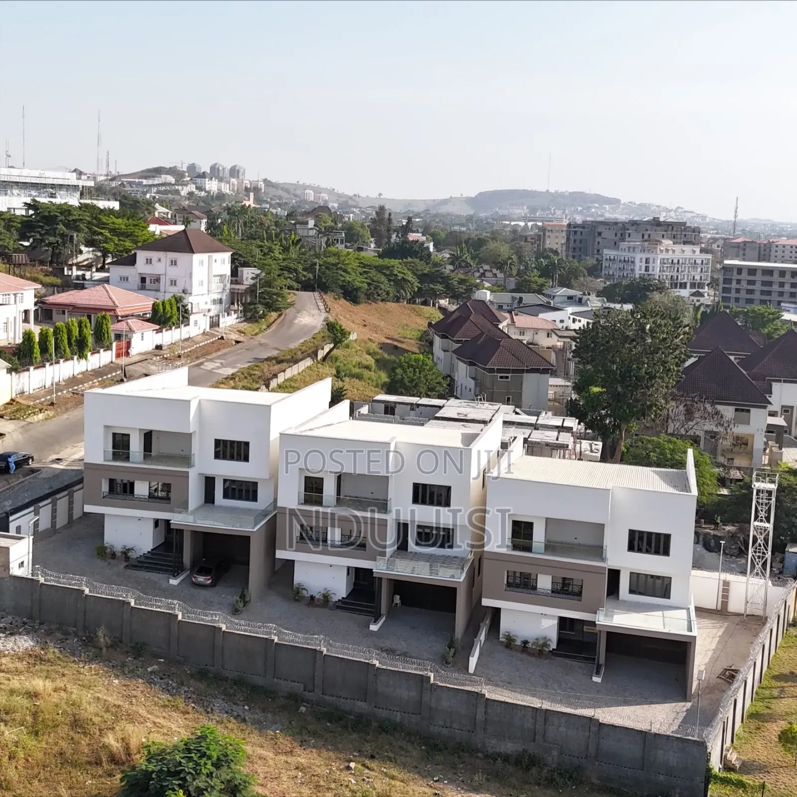 6bdrm Duplex in Asokoro for sale