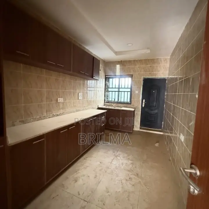 4bdrm Duplex in Jahi for sale
