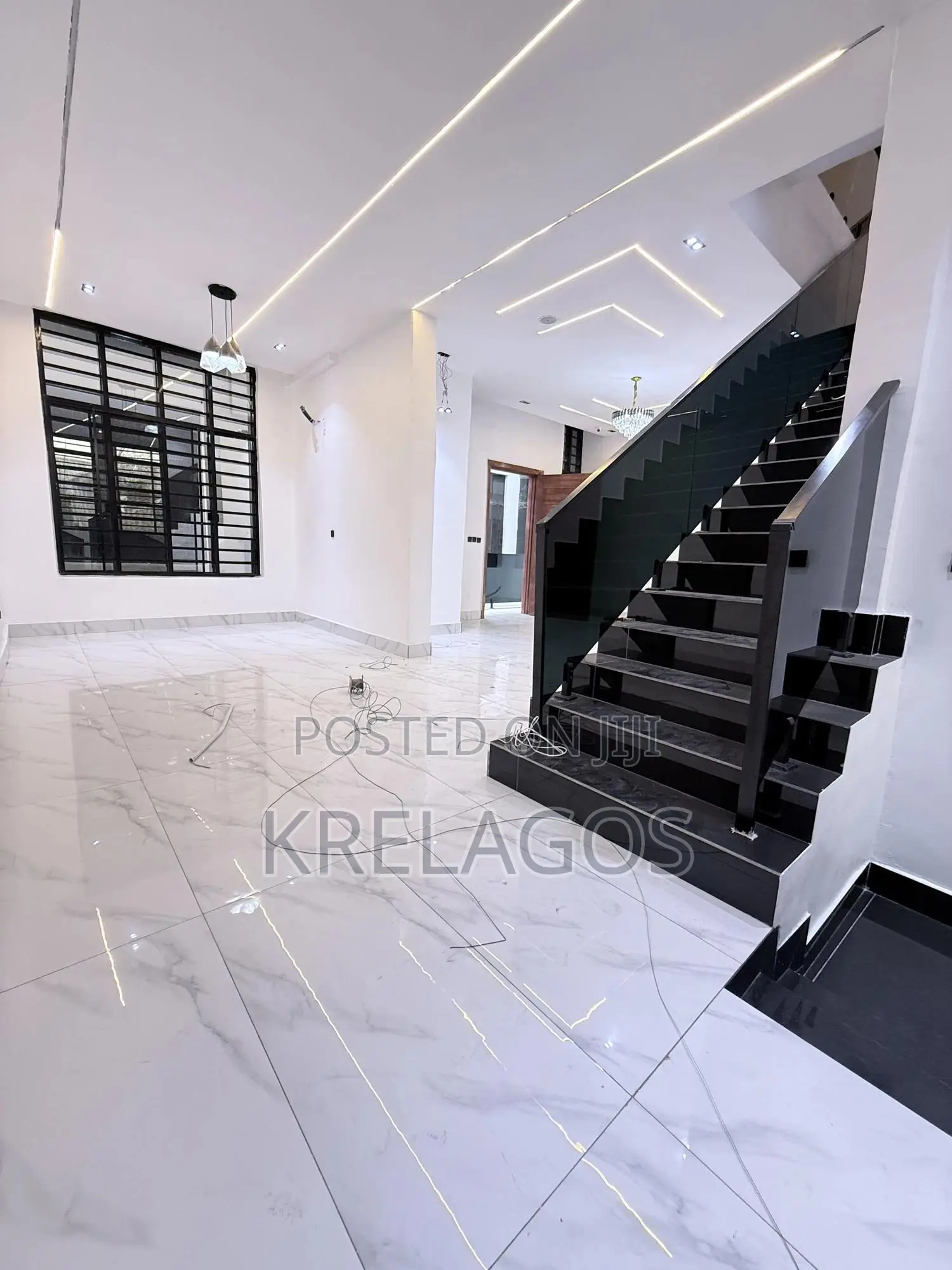 4bdrm Duplex in Chevron Toll Gate for sale
