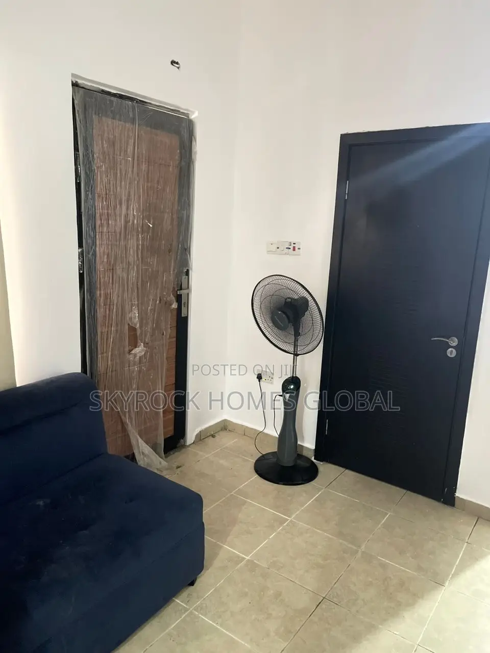 Furnished Mini Flat in Osapa london for rent