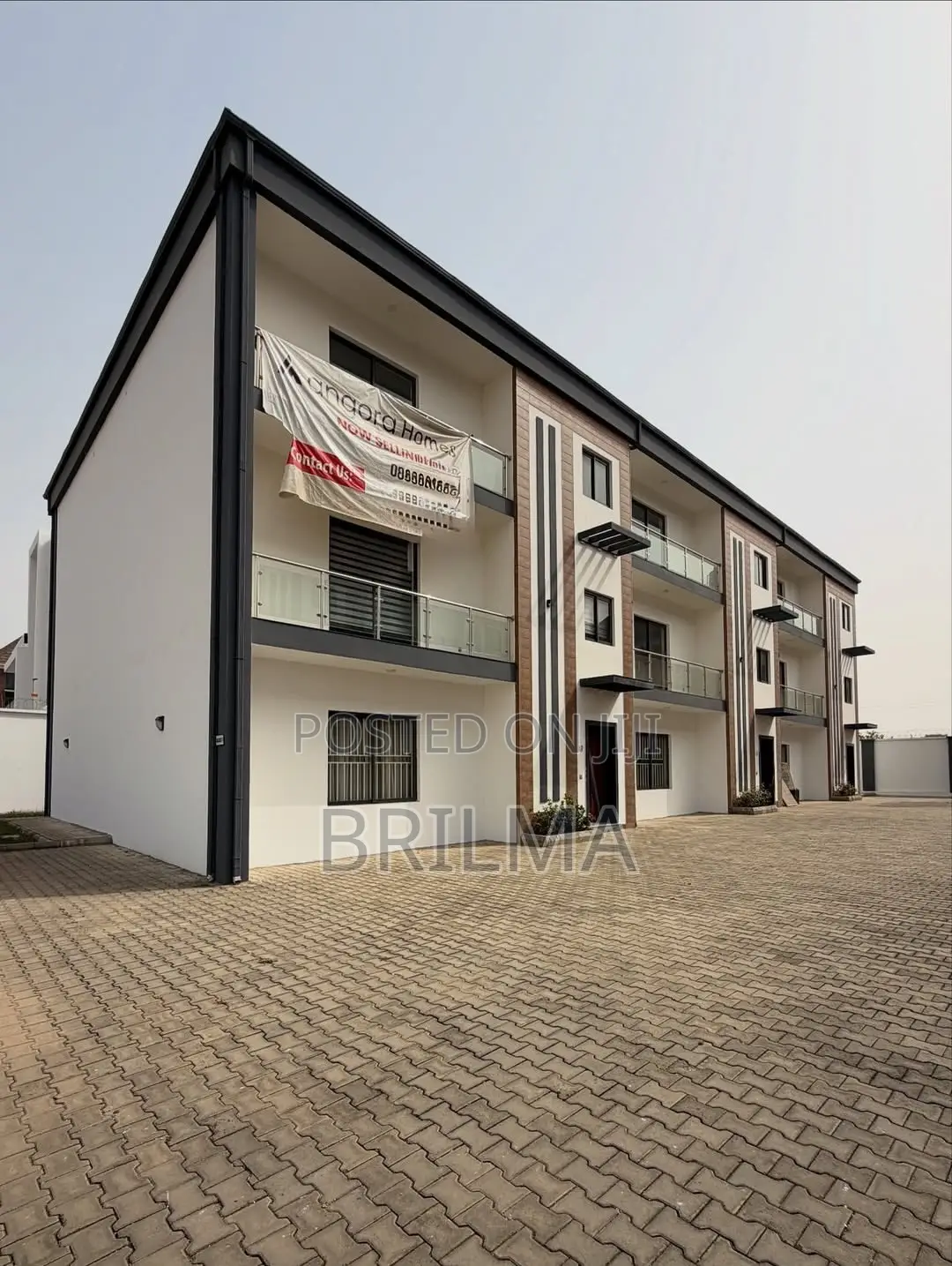 5bdrm Duplex in Jahi for sale