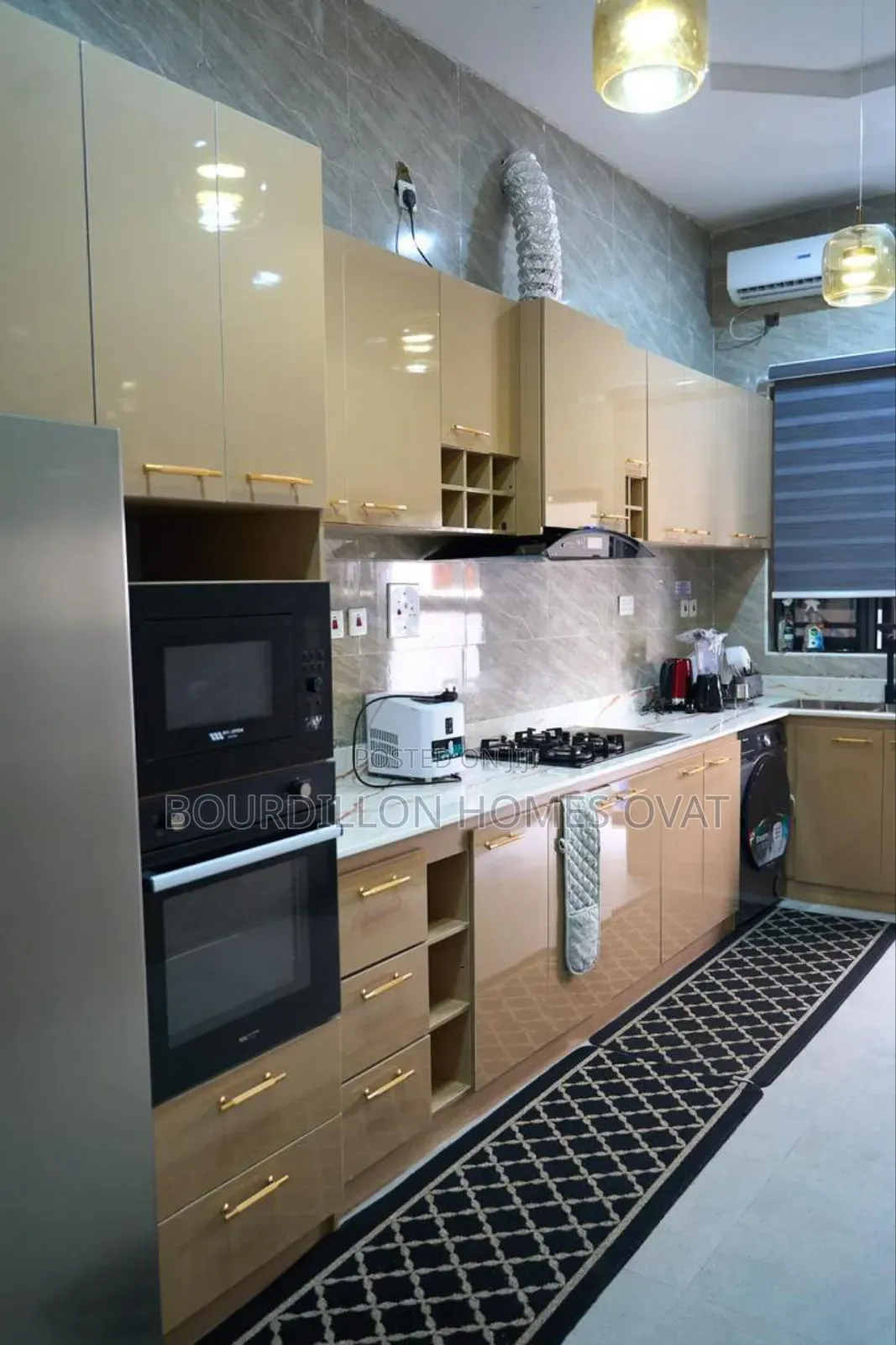 4bdrm Duplex in Chevron Toll Gate for sale