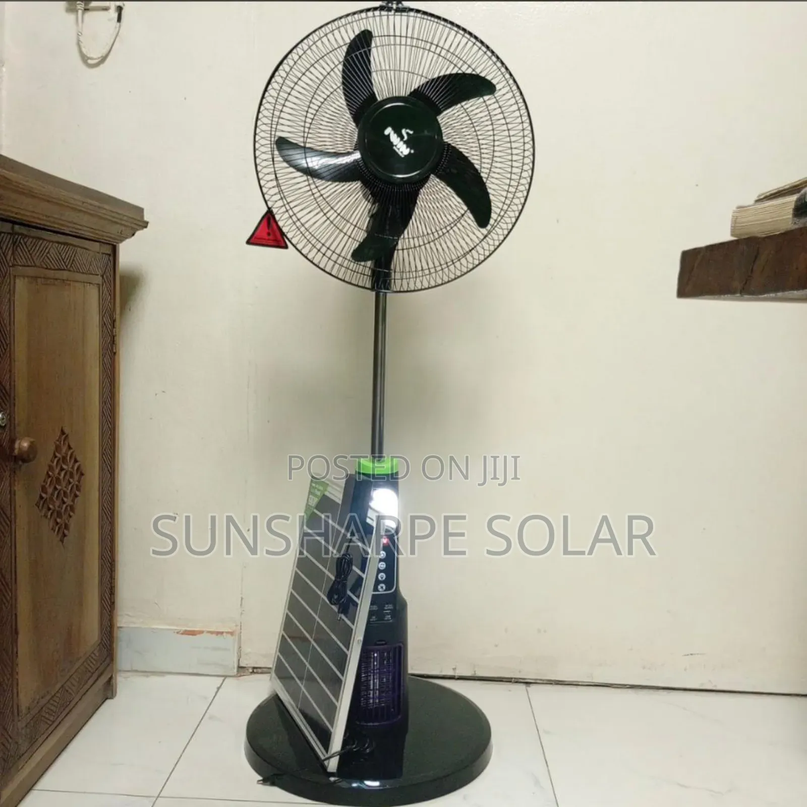 Rechargeable Solar Fan Iwin