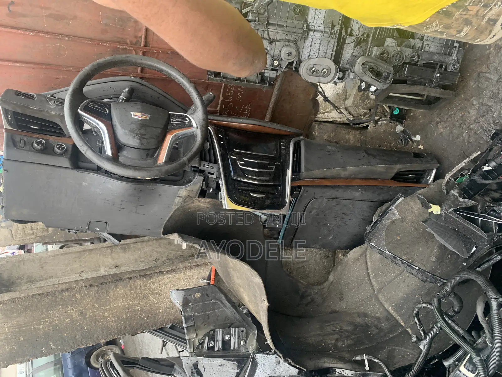 Cadilac Escalade 2020 Streering Wheel and Dashboard