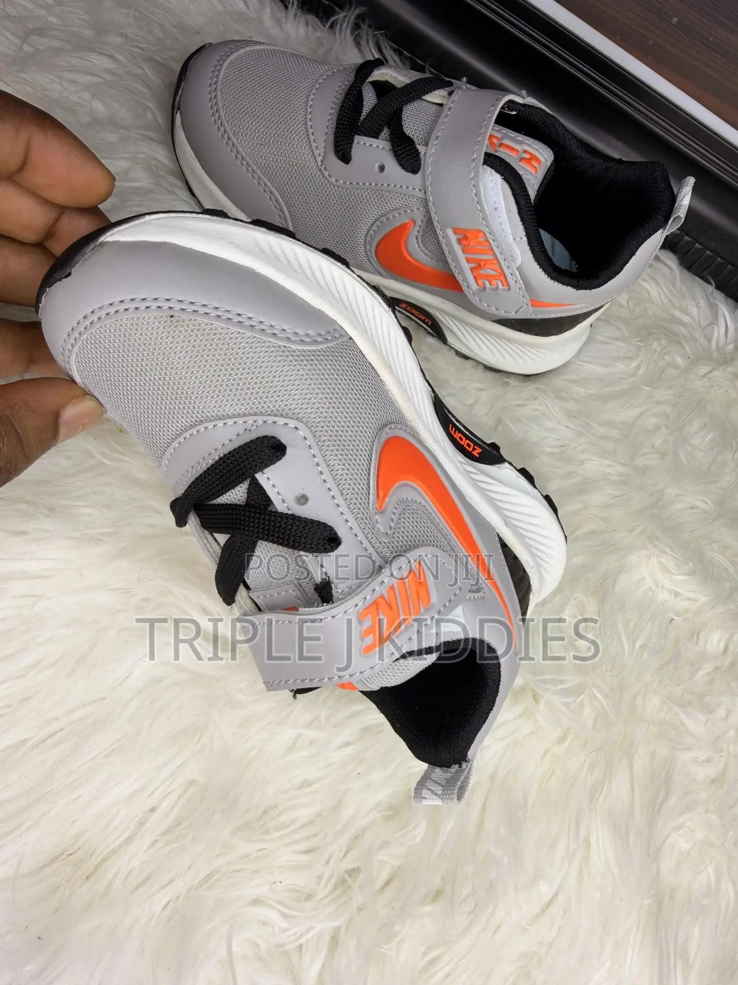 Unisex Sneakers