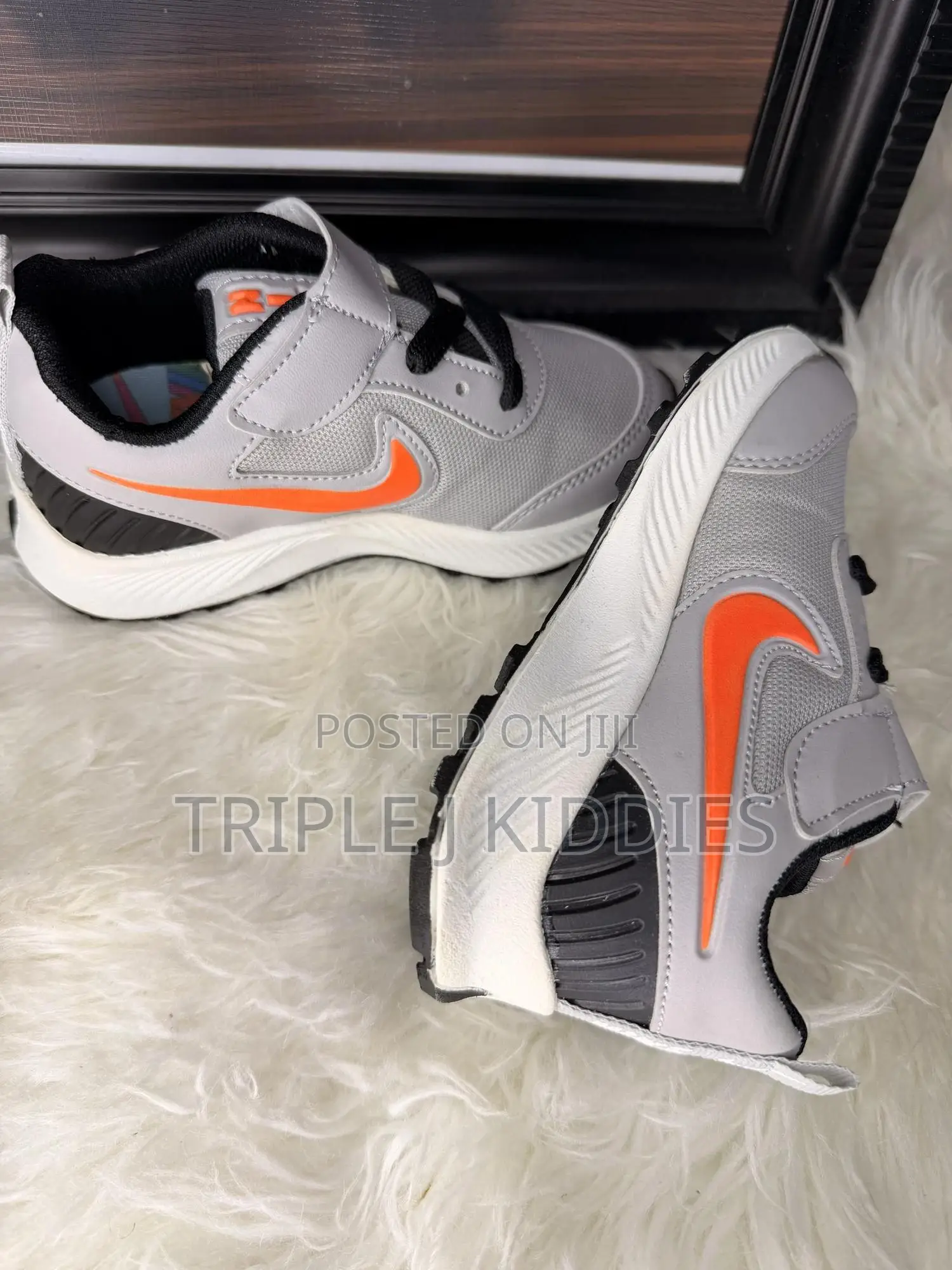 Unisex Sneakers