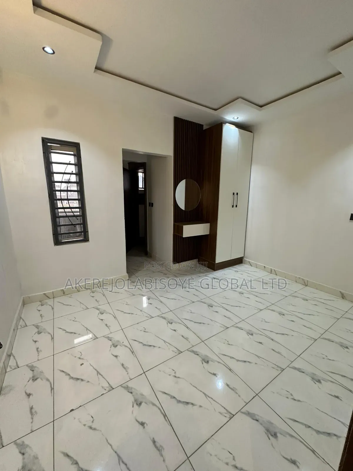 4bdrm Duplex in In An Estate for sale
