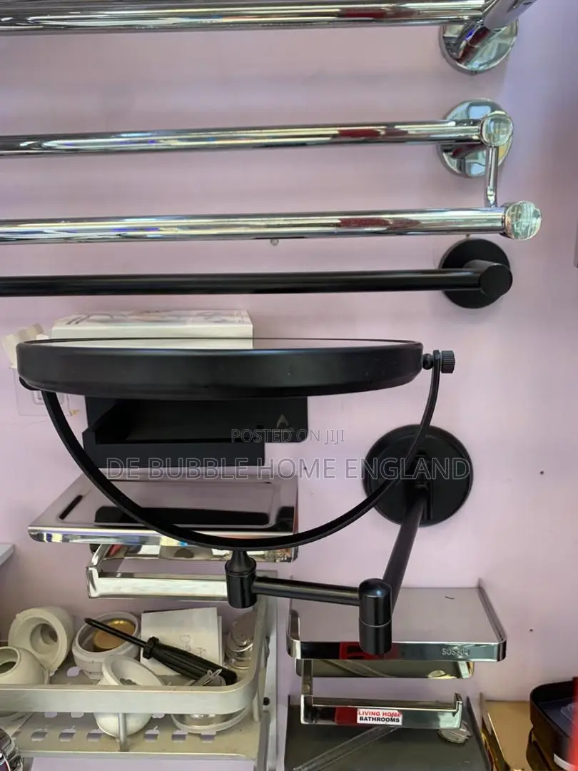 Executive Magnified Mirror
