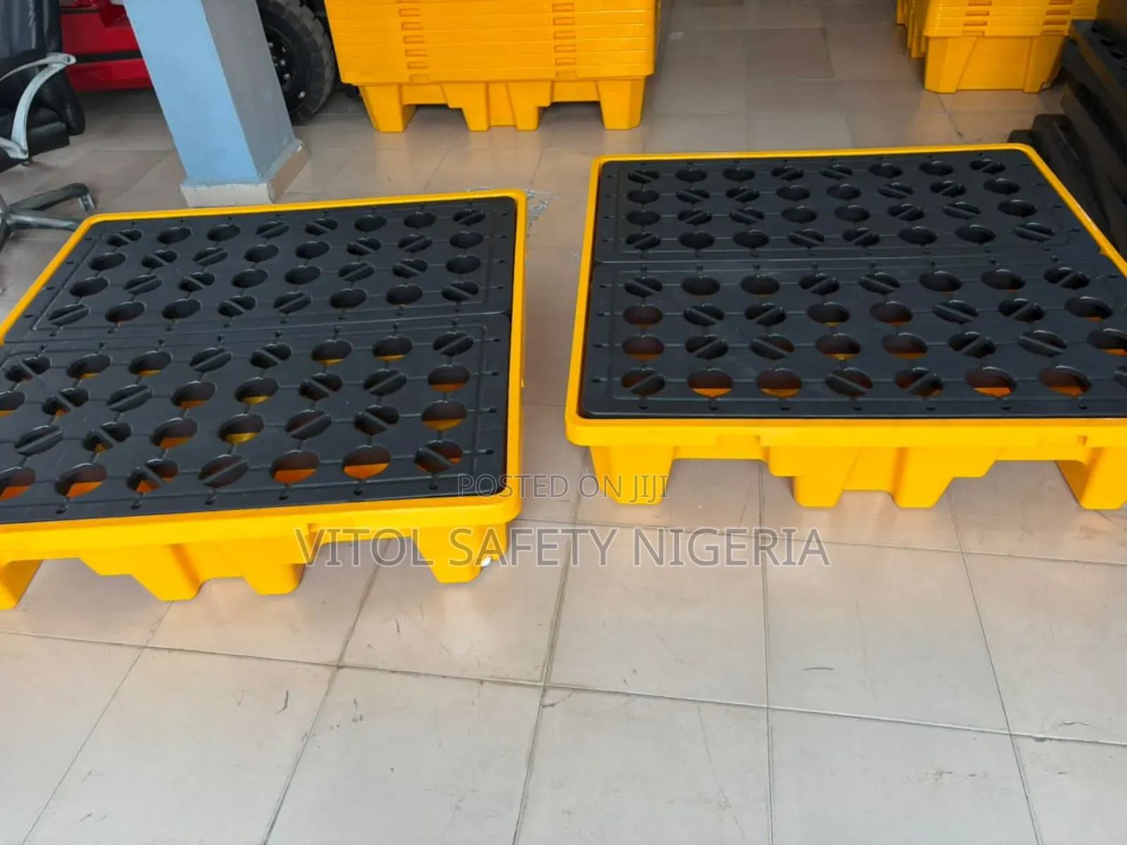 4 Drum Spill Containment Pallet With Drain
