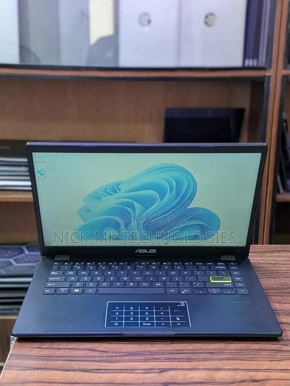 Laptop Asus VivoBook S200E 4GB Intel Pentium SSD 128GB