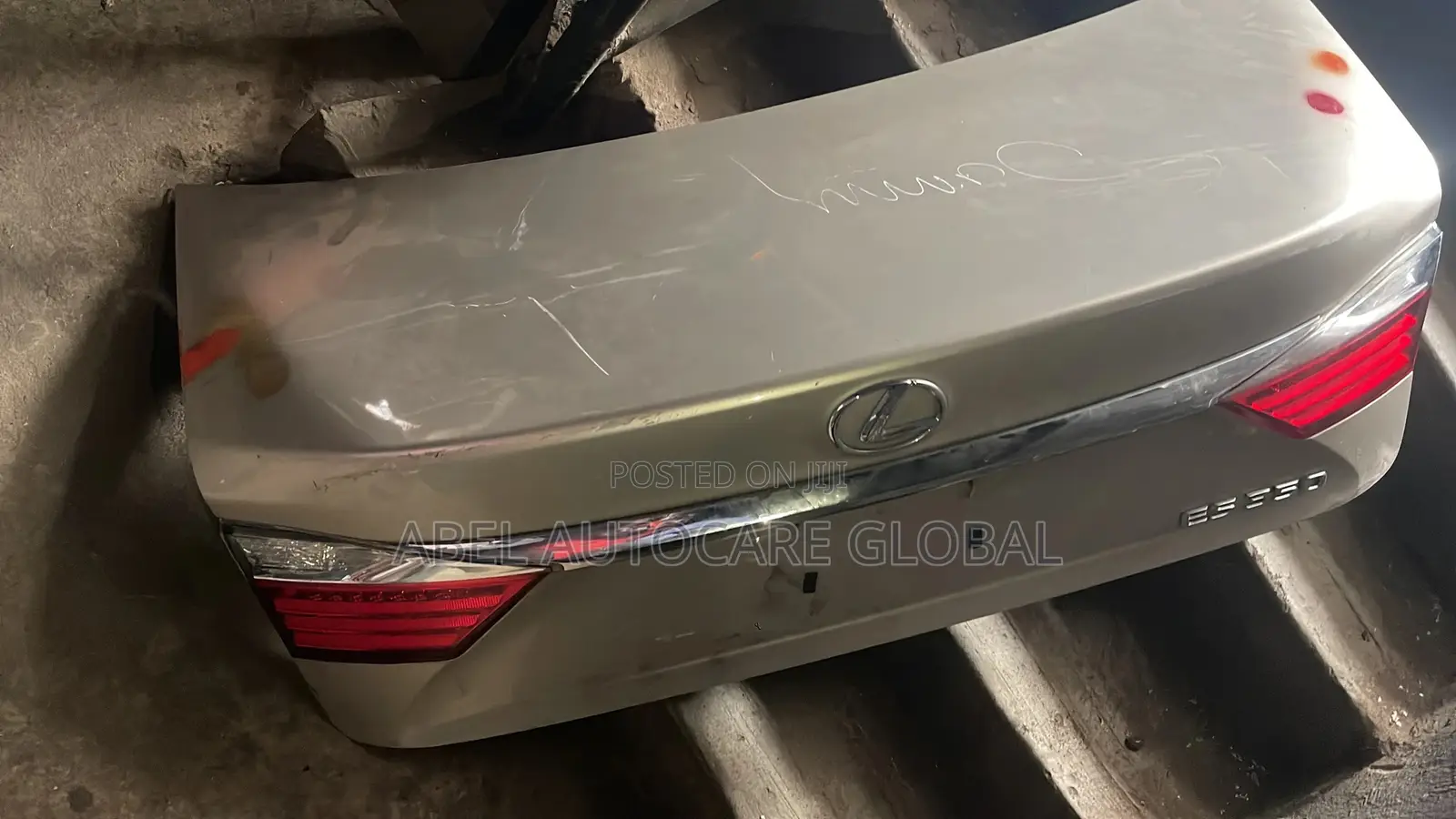 Complete Booth Lexus Es 350 2014 Model