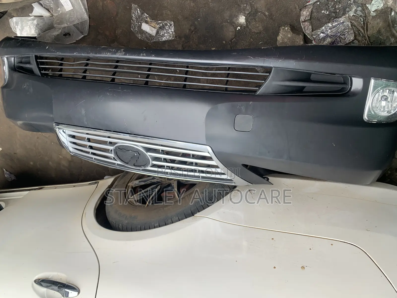 Complete Front Bumper Es 350 2010