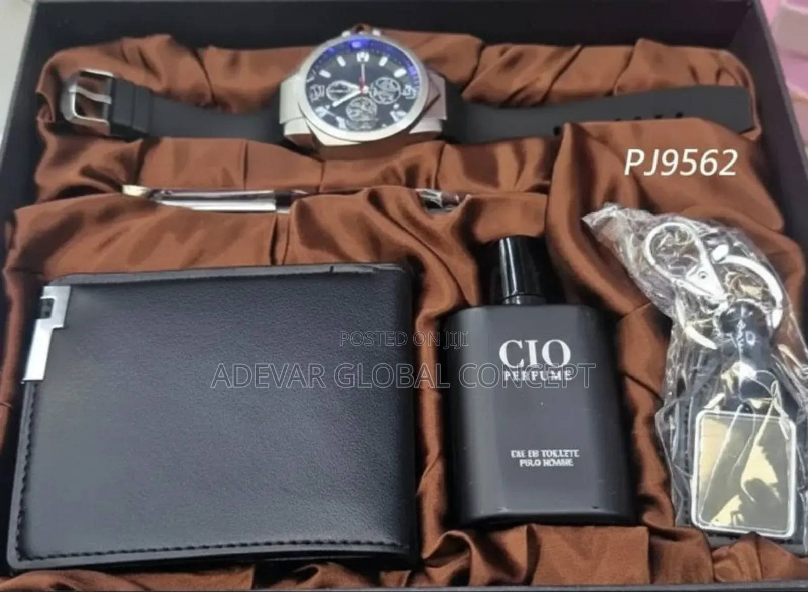Gentleman's Gift Set Box - Wristwatch
Wallet
Gio Perfume Etc
