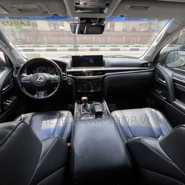 Lexus LX 570 AWD 2018 Gold