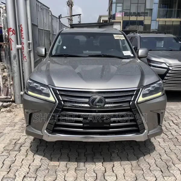 Lexus LX 570 AWD 2018 Gold