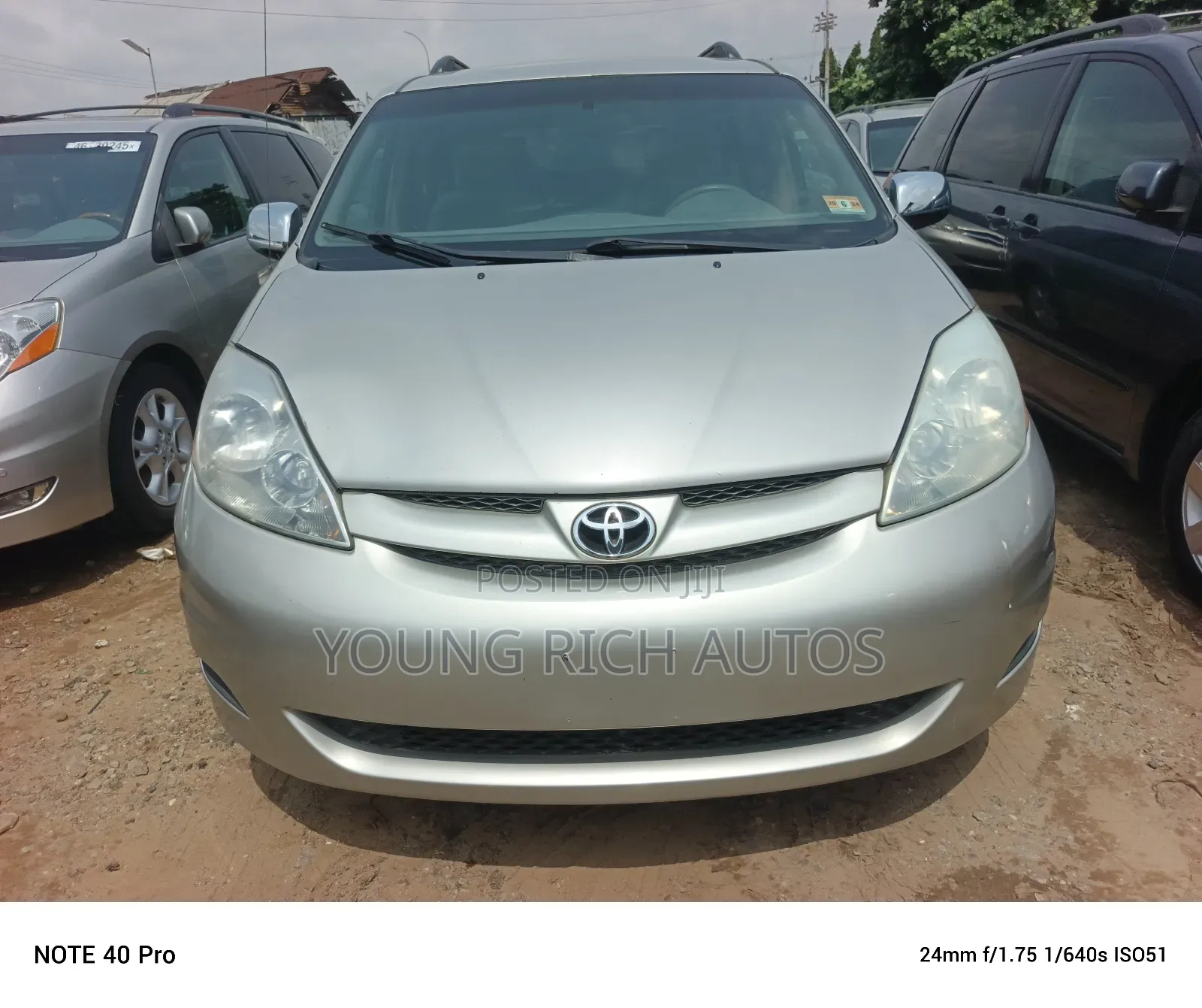 Toyota Sienna 2006 Silver