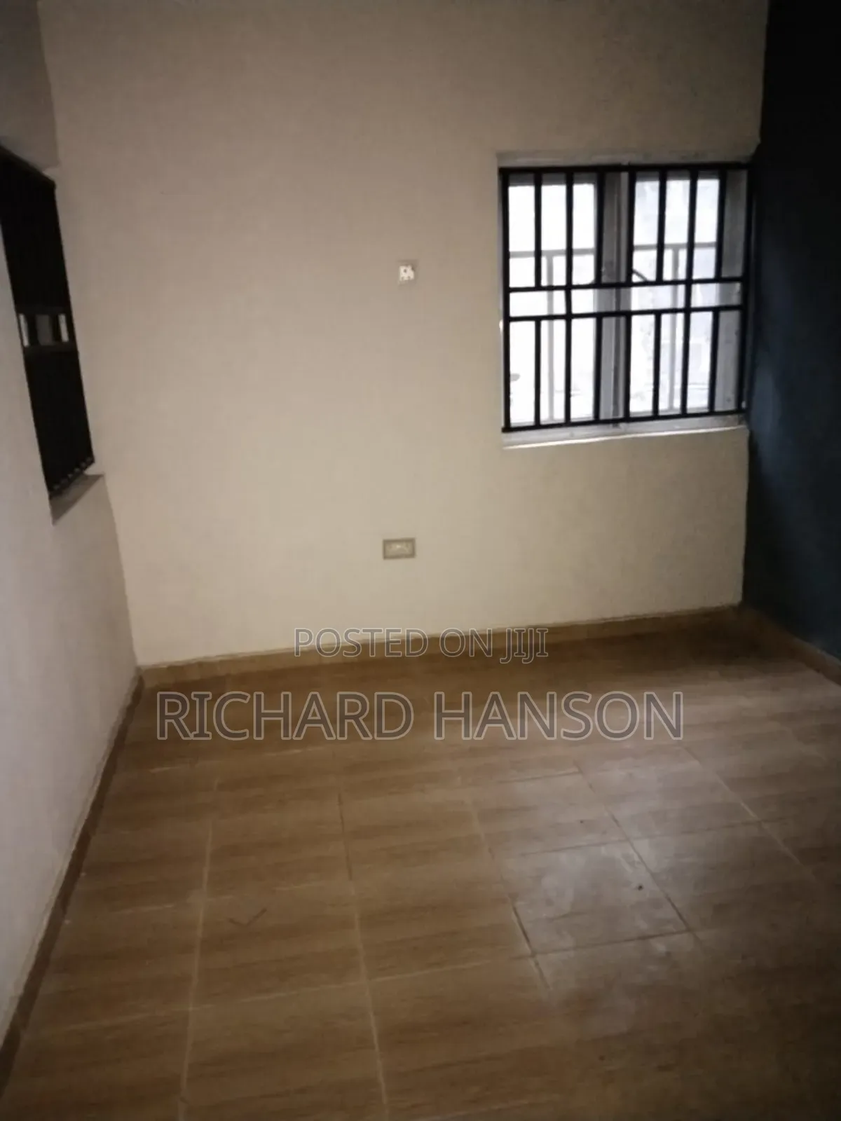 7bdrm Bungalow in Vintage-Mobil, Ajah for sale