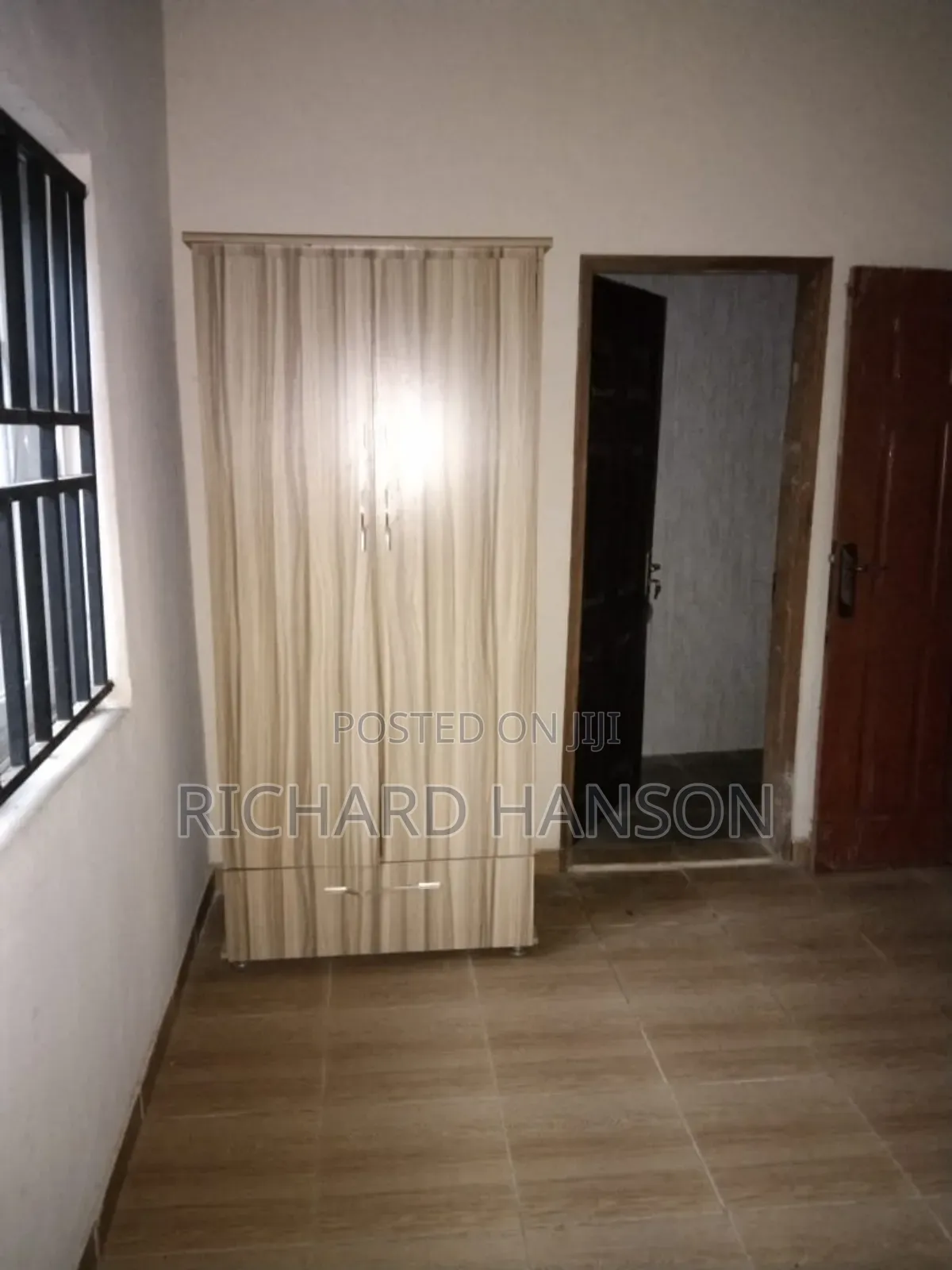 7bdrm Bungalow in Vintage-Mobil, Ajah for sale