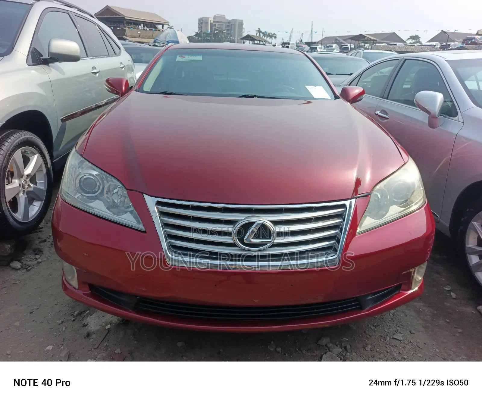 Lexus ES 350 2011 Red