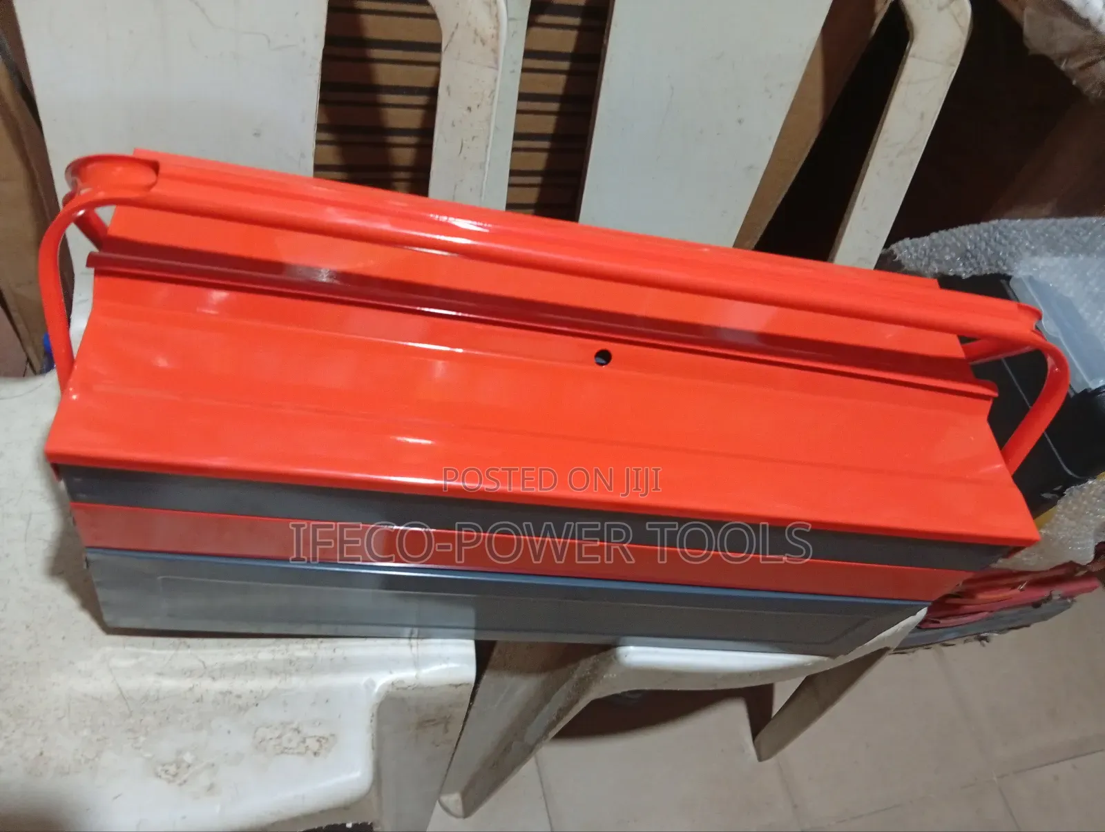 3-Tier, 5-Tray Cantilever Metal Tool Box
