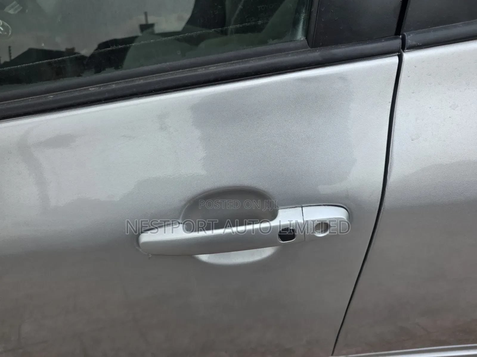 Toyota Corolla LE 4dr Sedan (1.8L 4 cyl 4A) 2009 Silver