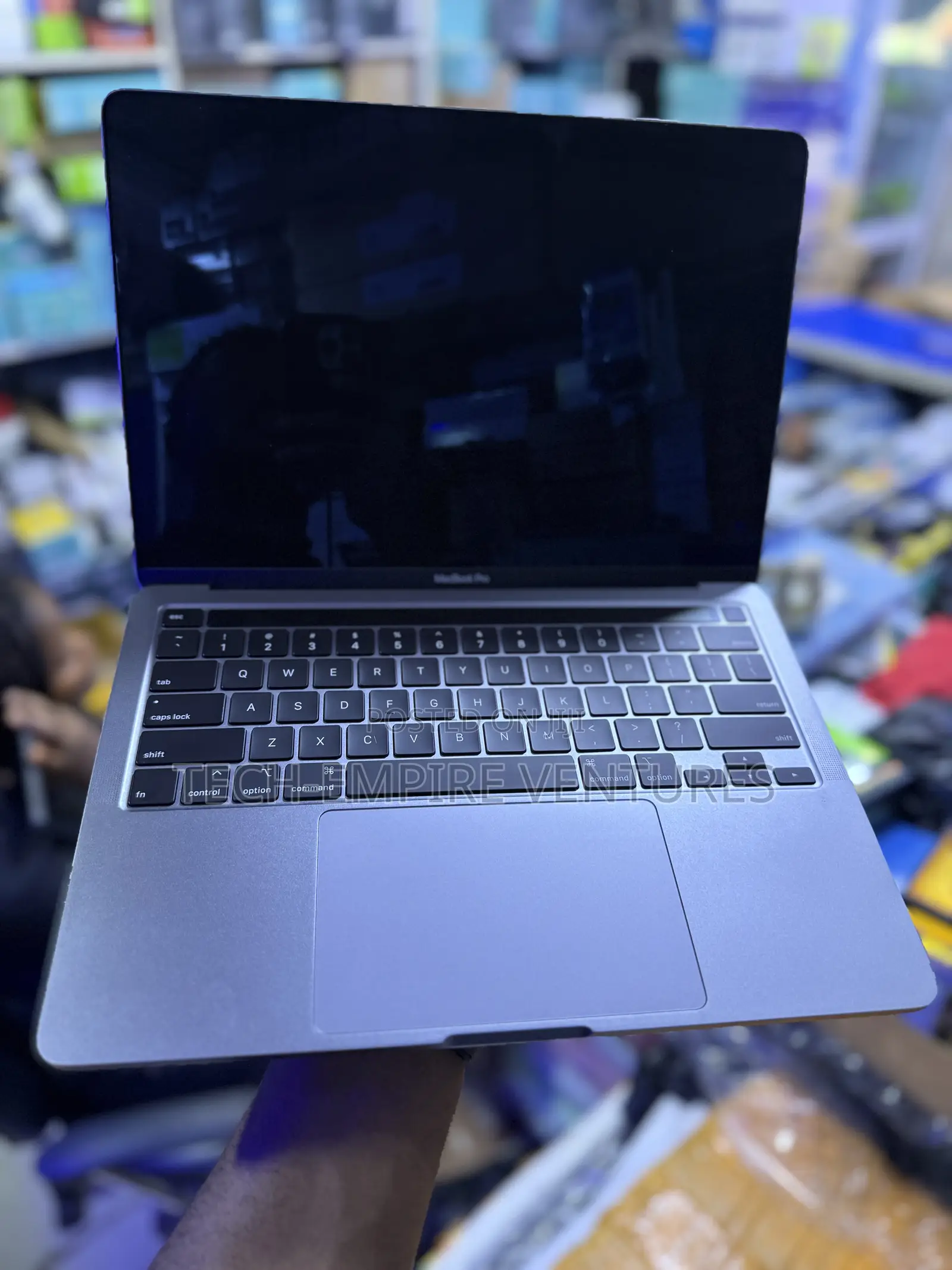Laptop Apple MacBook Pro 2020 16GB Intel Core I7 SSD 256GB