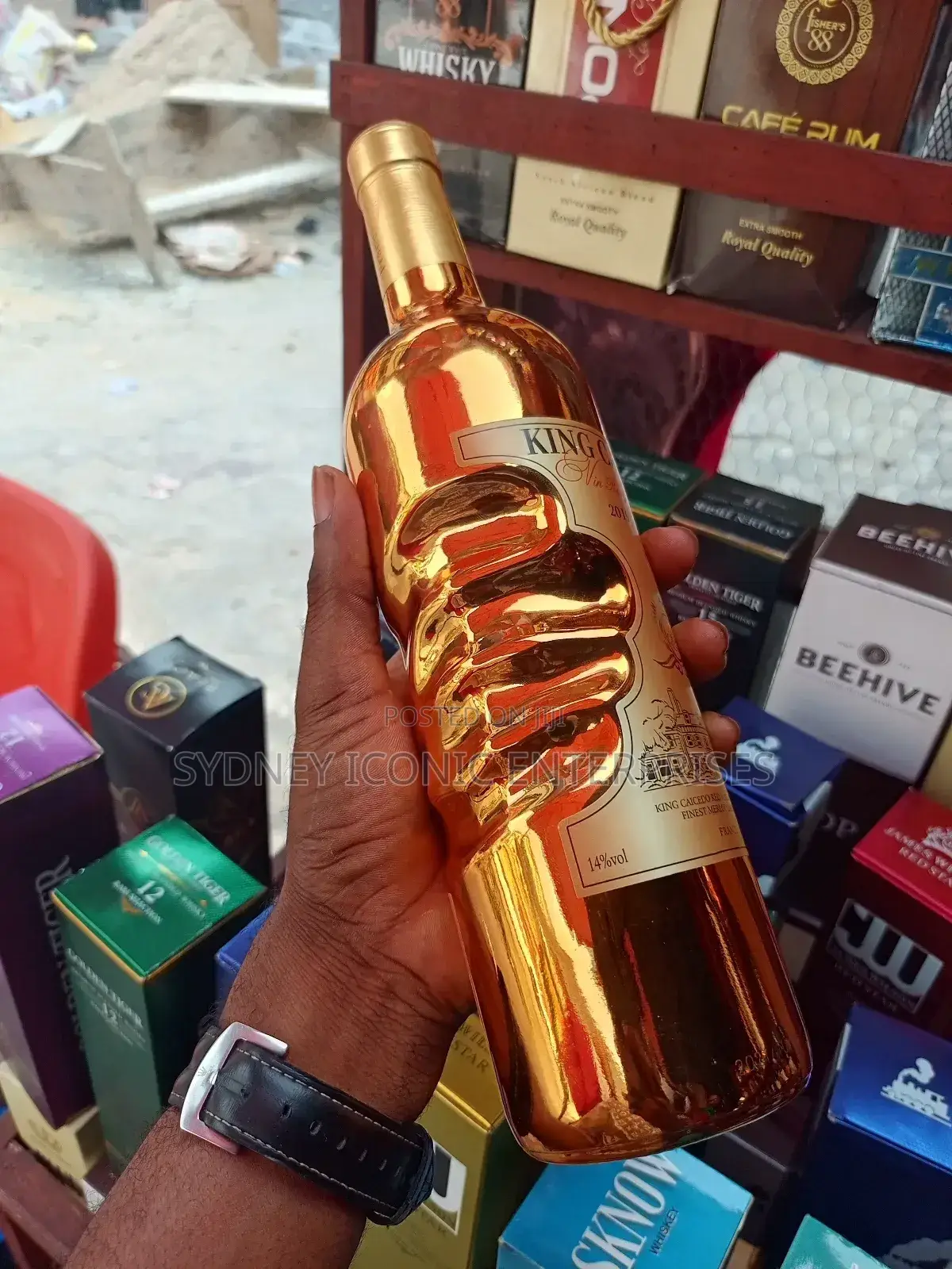 King Caicedo Vin Rouge Red Wine