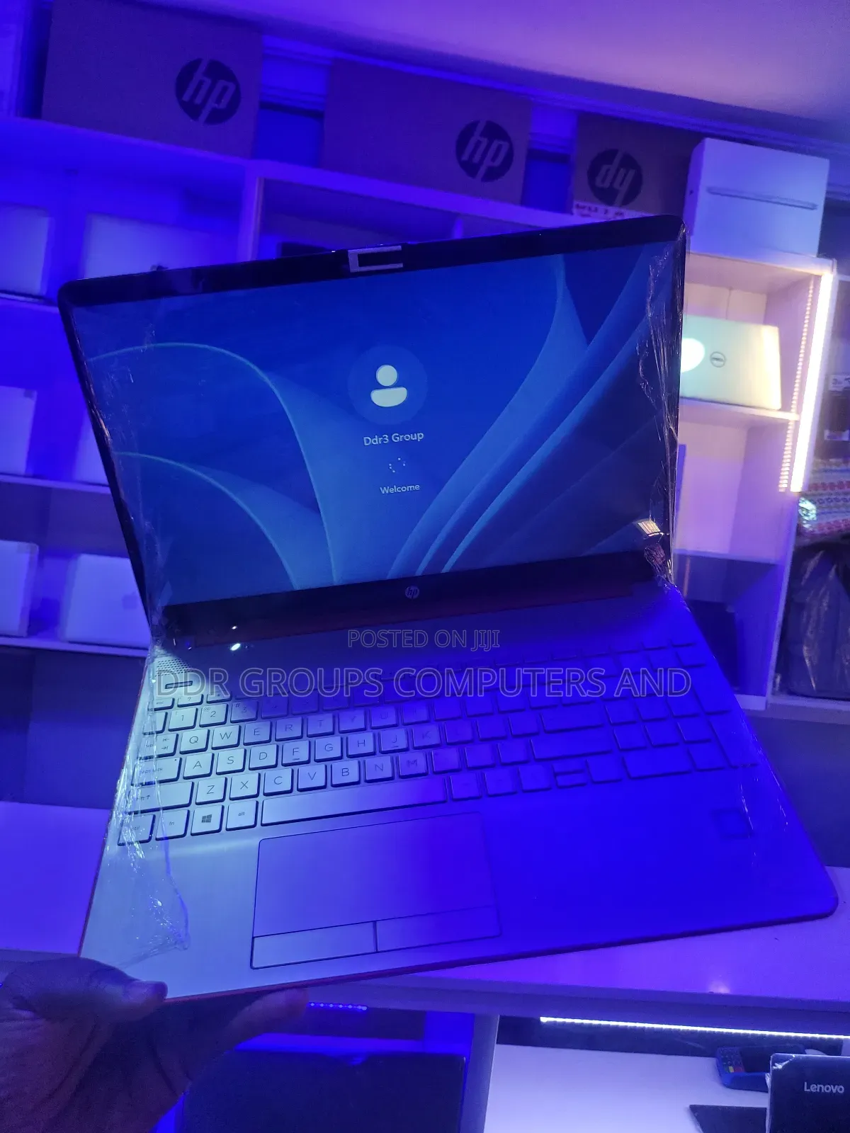 Laptop HP 15-Ra003nia 4GB Intel Core 2 Quad HDD+SSD 512GB
