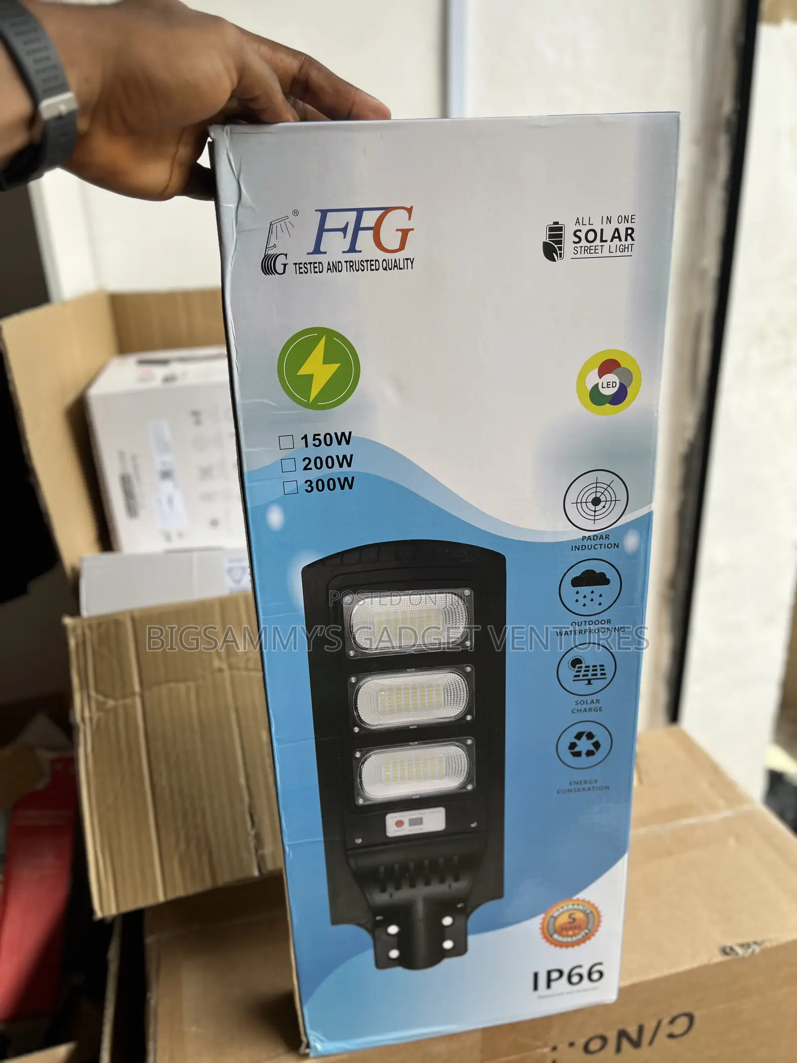 High Quality 300watts Solar Street Light