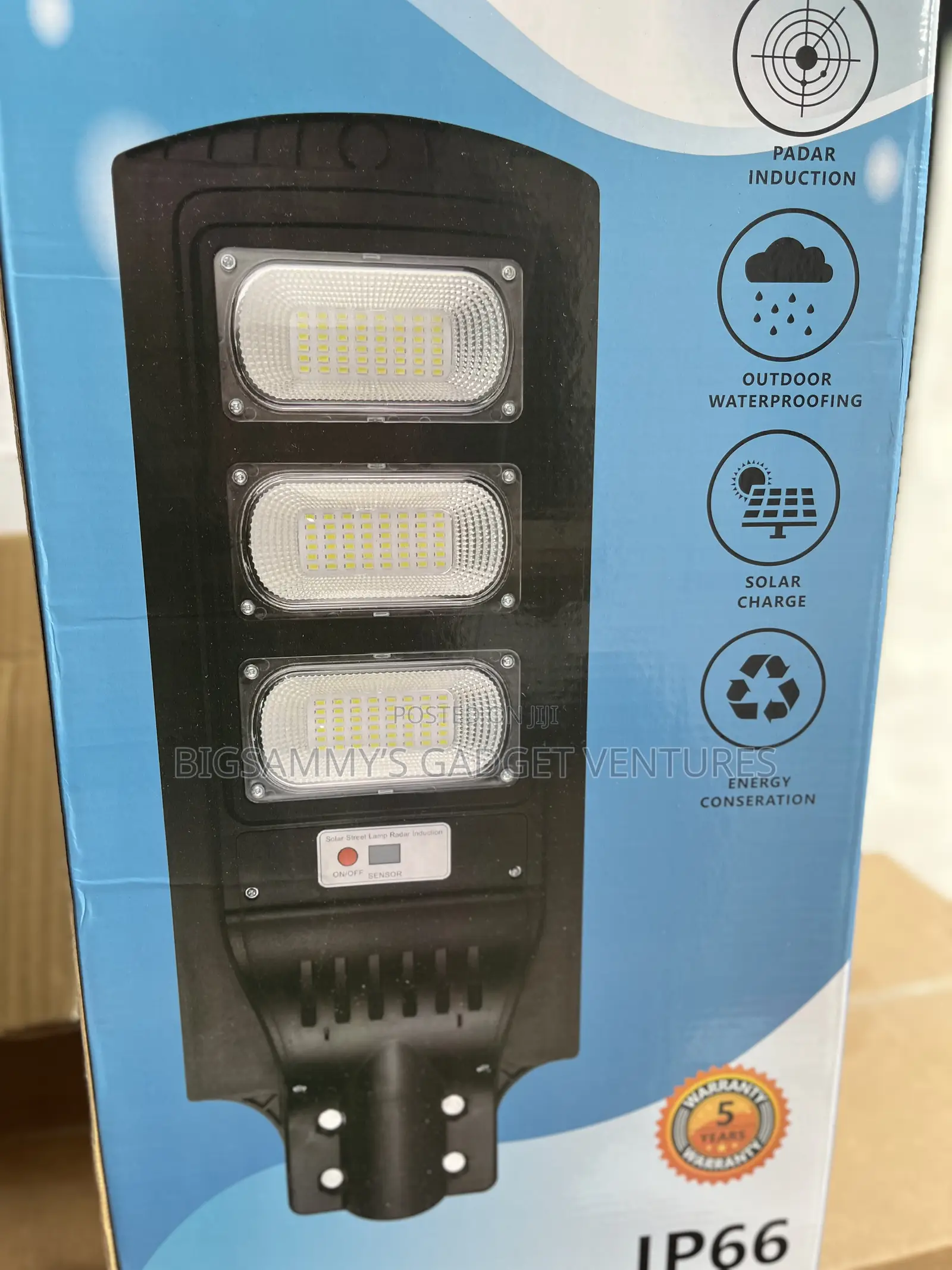 High Quality 300watts Solar Street Light