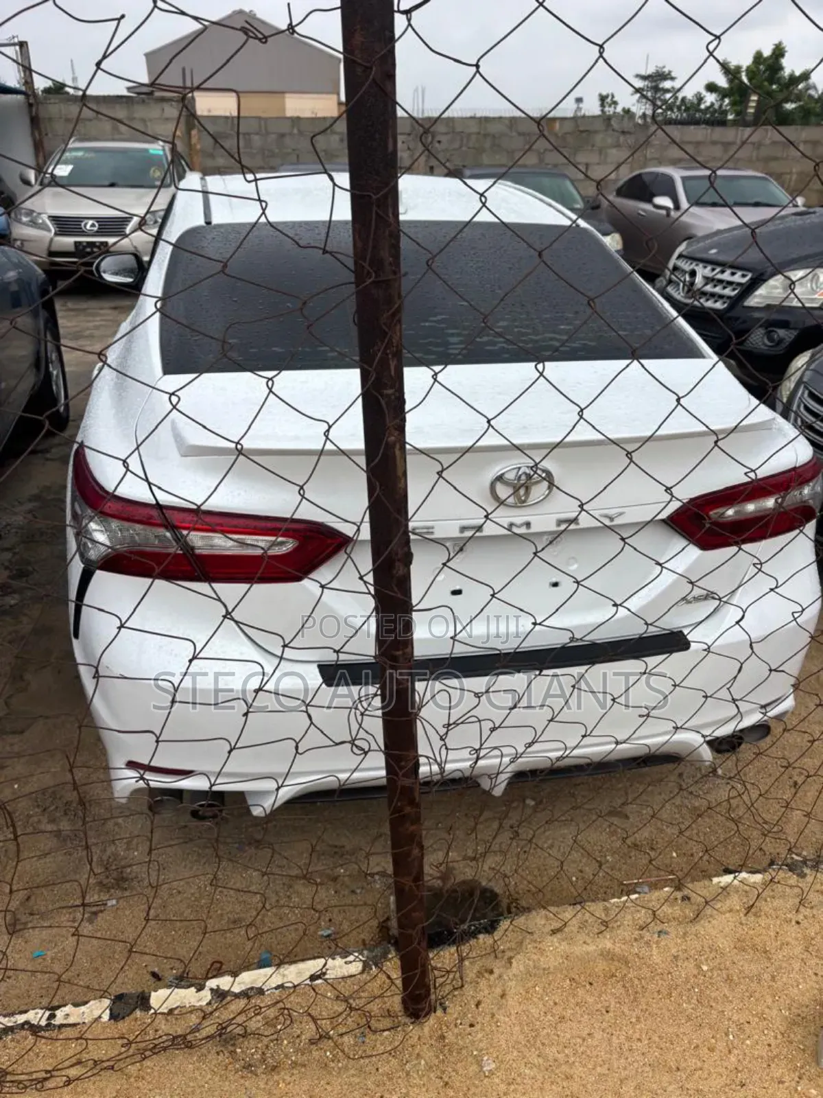 Toyota Camry 2018 White