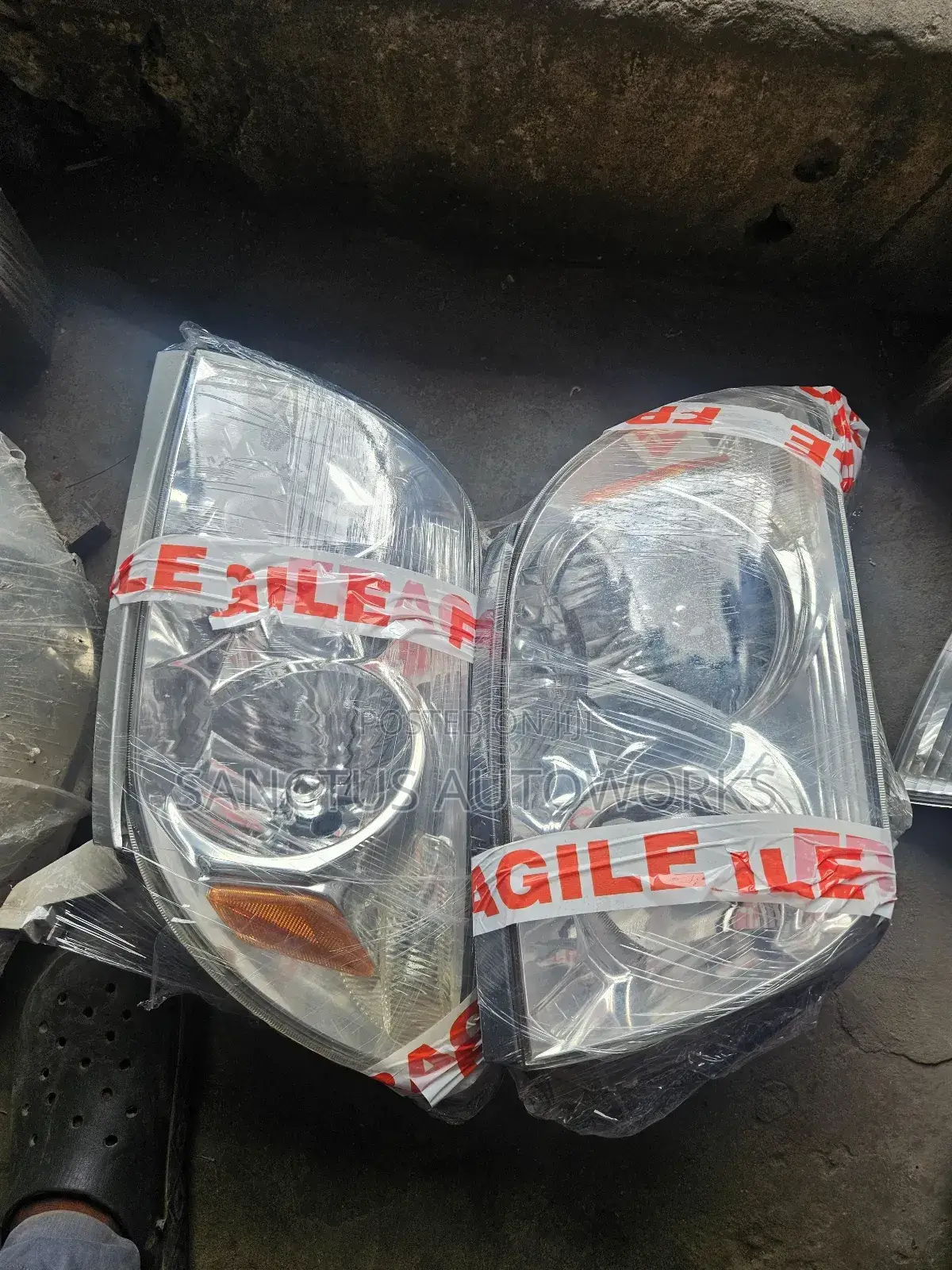 Headlight Toyota 4runner 2003-2005