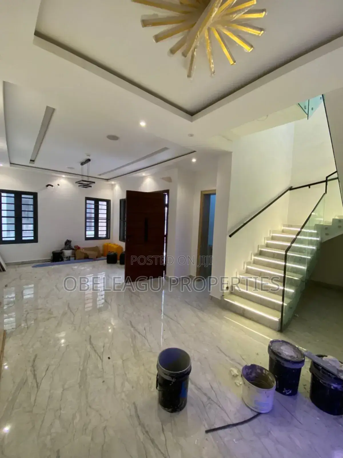 5bdrm Townhouse/Terrace in Divine, Amuwo-Odofin for sale