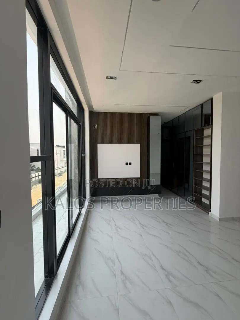 4bdrm Duplex in Ajah Lekki Lagos, Abraham Adesanya Estate for sale