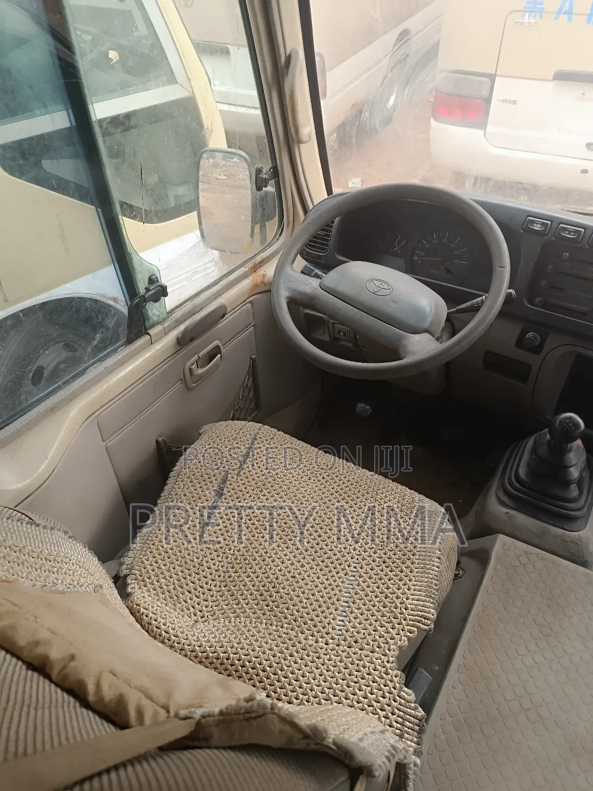 Toyota Coaster 2017 Beige
