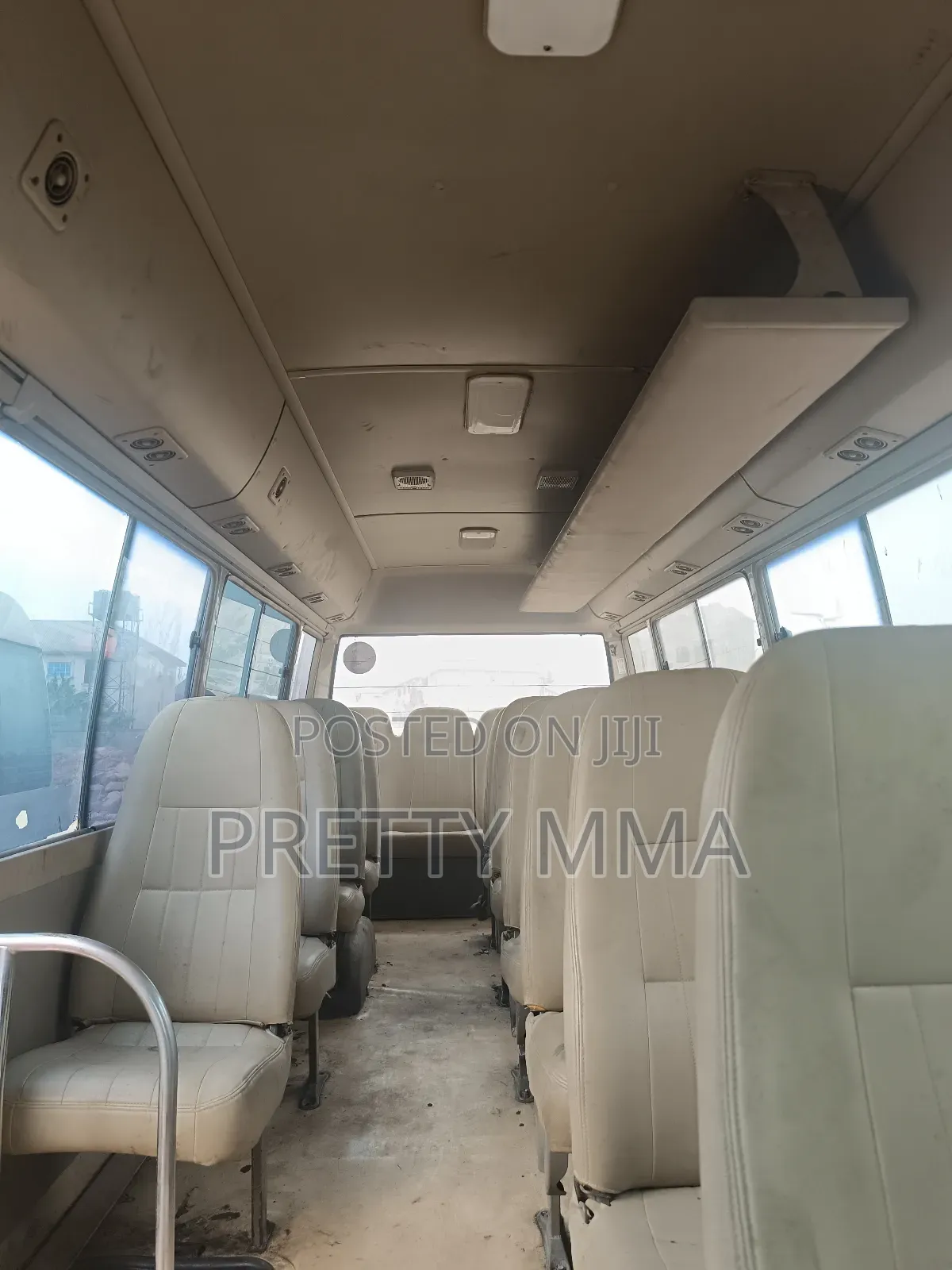 Toyota Coaster 2017 Beige