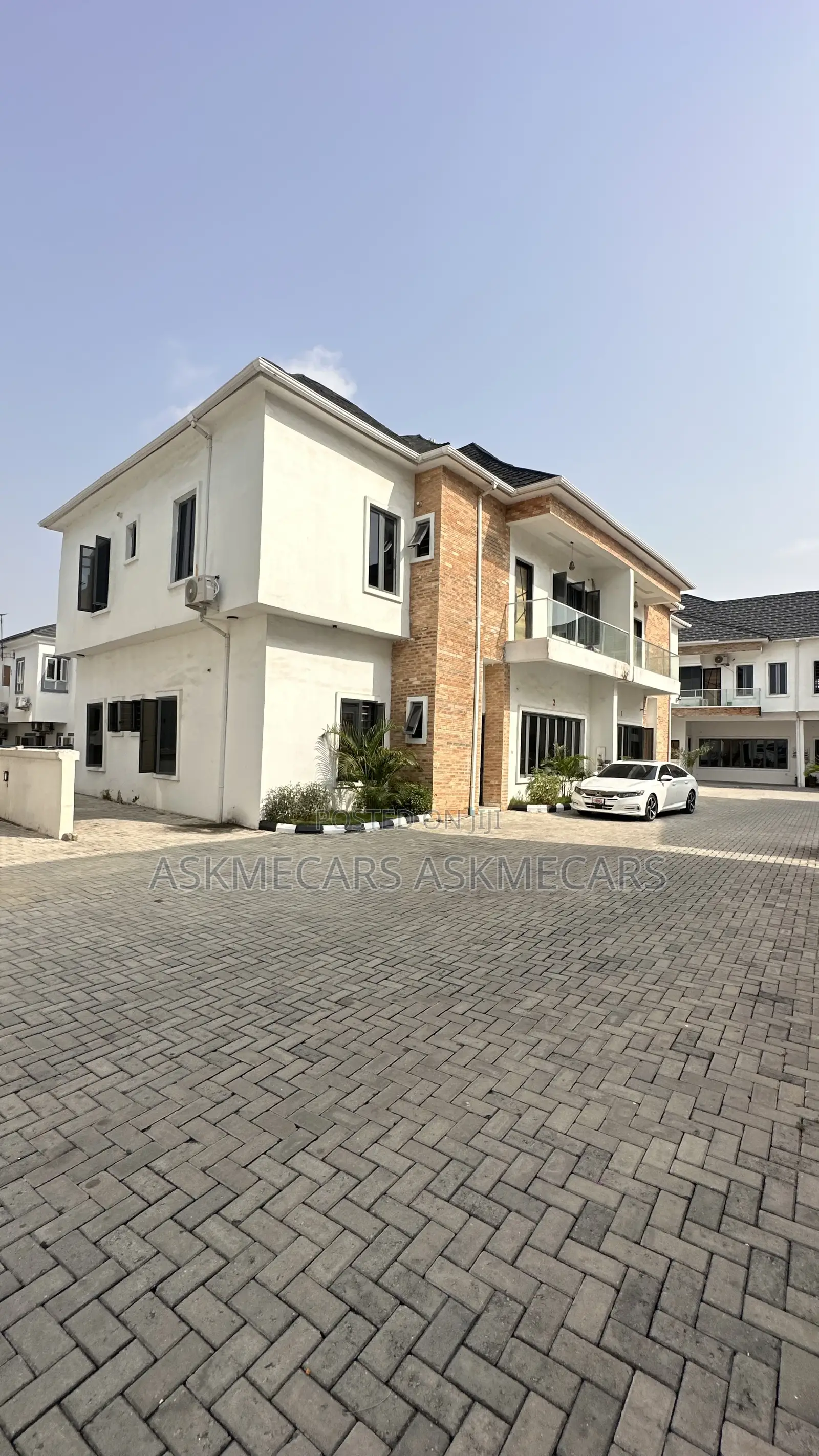 4bdrm Duplex in Harris Drive, VGC / Ajah for rent