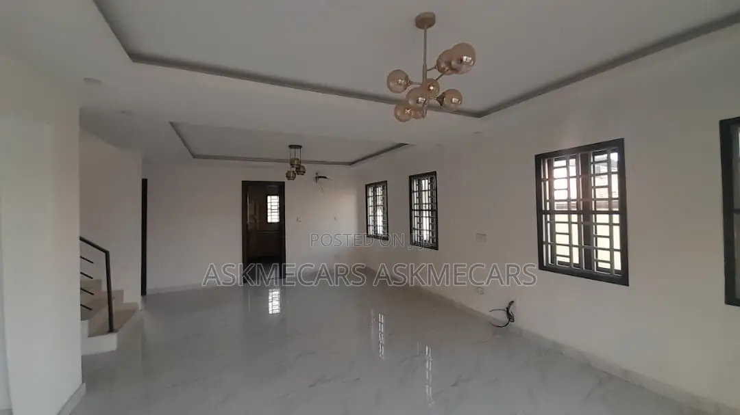 4bdrm Duplex in Abraham Adesanya, Ajah for rent